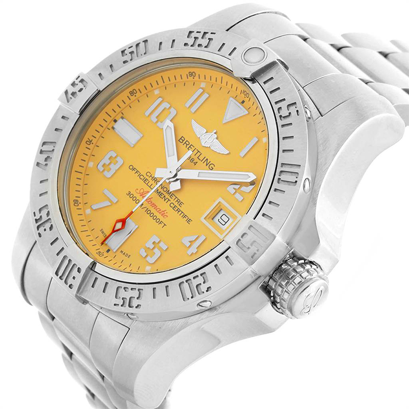 

Breitling Yellow Stainless Steel Avenger II Seawolf A17331 Men's Wristwatch