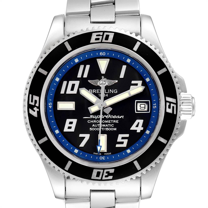 

Breitling Black and Stainless Steel Superocean A17364 Men's Wristwatch