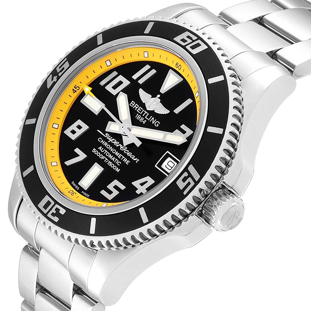 

Breitling Black/Yellow Stainless Steel Superocean A17364 Men's Wristwatch