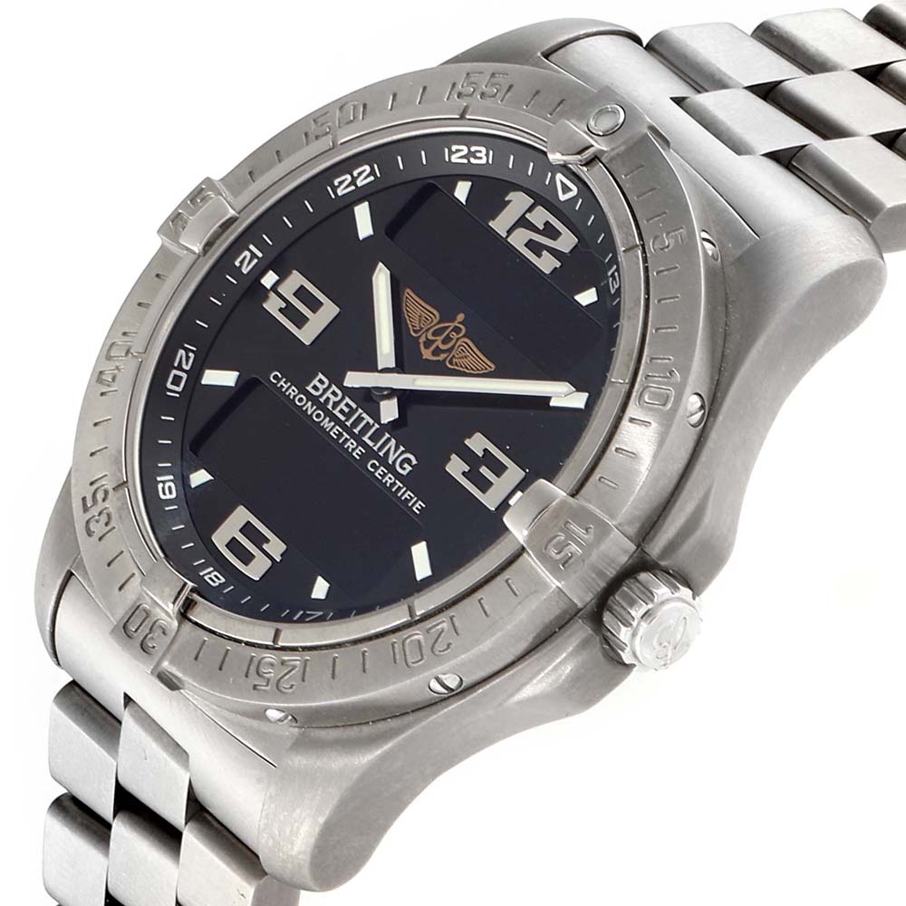 

Breitling Grey Titanium Aerospace Avantage Perpetual Alarm E79362 Men's Wristwatch