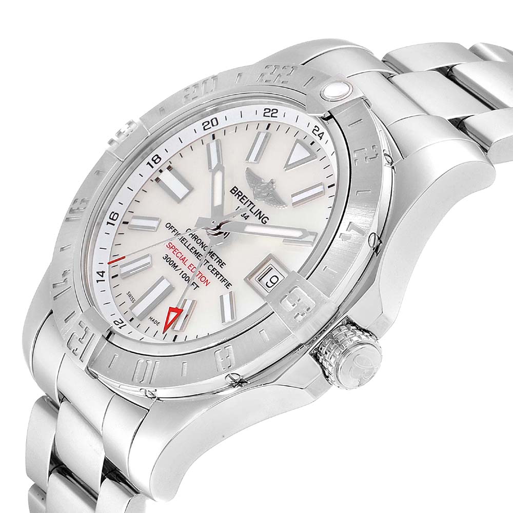 

Breitling MOP Stainless Steel Aeromarine Avenger II GMT A32390 Men's Wristwatch, White