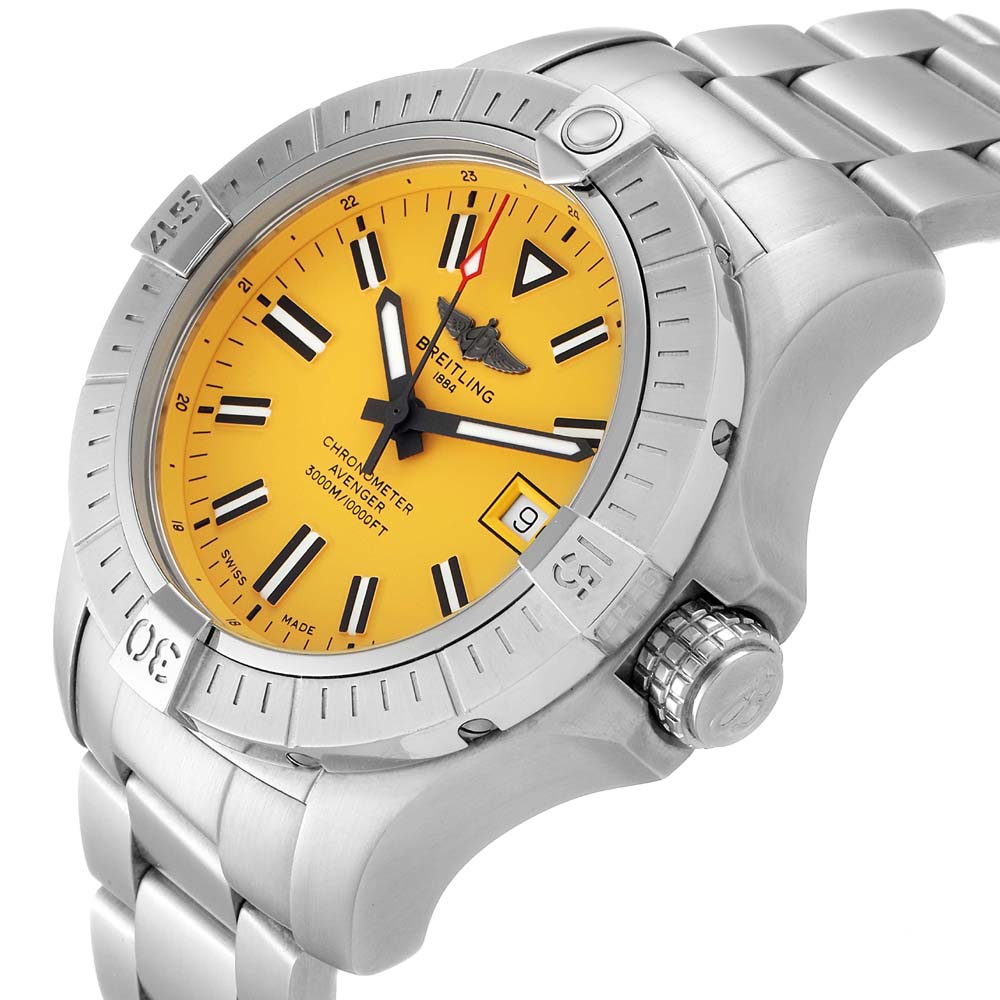 

Breitling Yellow Stainless Steel Avenger Seawolf A17319 Men's Wristwatch 45 MM