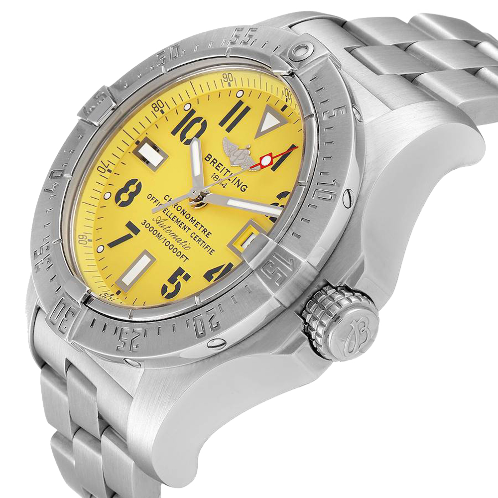 

Breitling Yellow Stainless Steel Aeromarine Avenger Seawolf A17330 Men's Wristwatch 41.5 MM