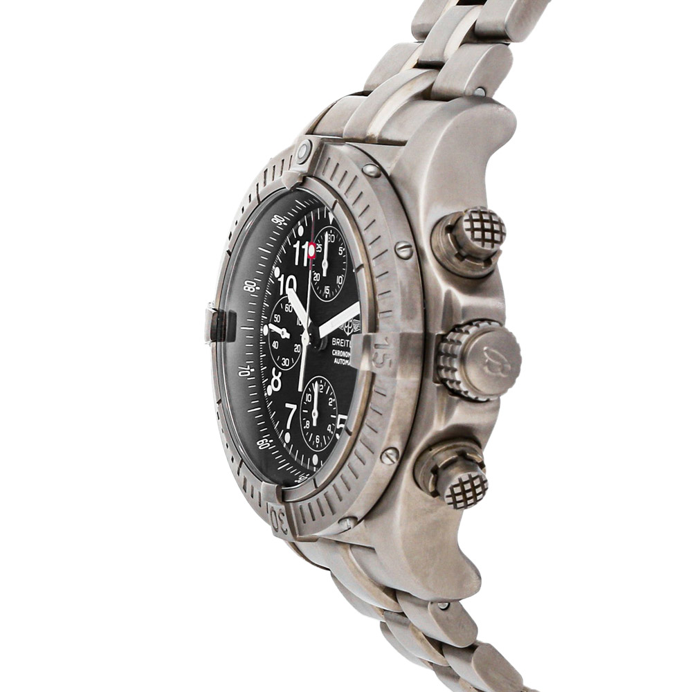 

Breitling Black Titanium Avenger Chronograph E1336009/B555 Men's Wristwatch 44 MM