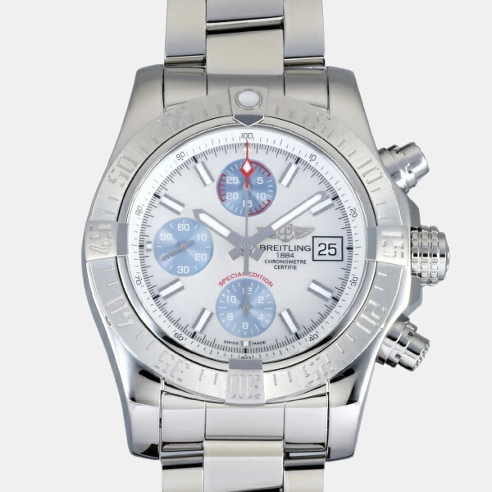 

Breitling White Shell Stainless Steel Avenger A1338111/A808/170A Automatic Men's Wristwatch 43 mm