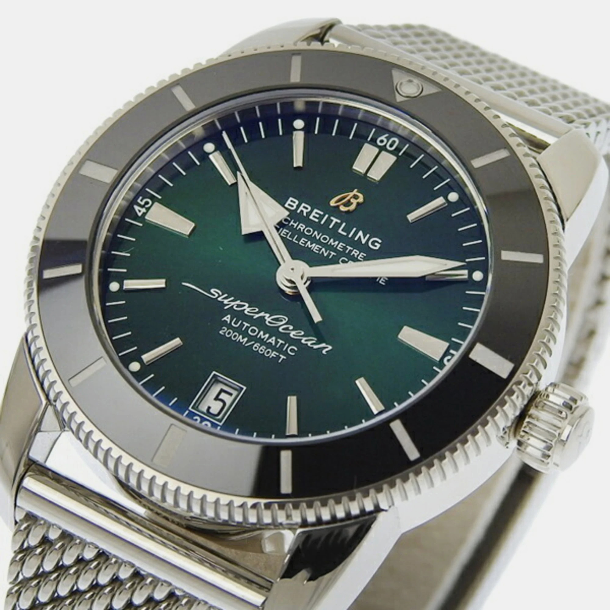

Breitling Green Stainless Steel Superocean AB2010 Automatic Men's Wristwatch 42 mm