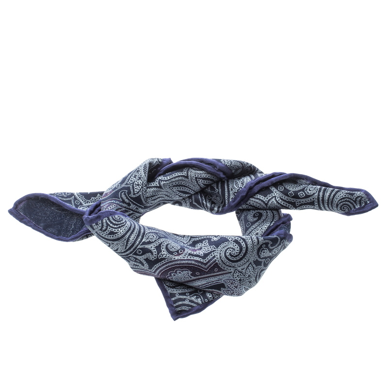 مملوكة مسبقًا منديل جيب بريوني حرير بنقوش بايزلي أزرق كحلي مربع