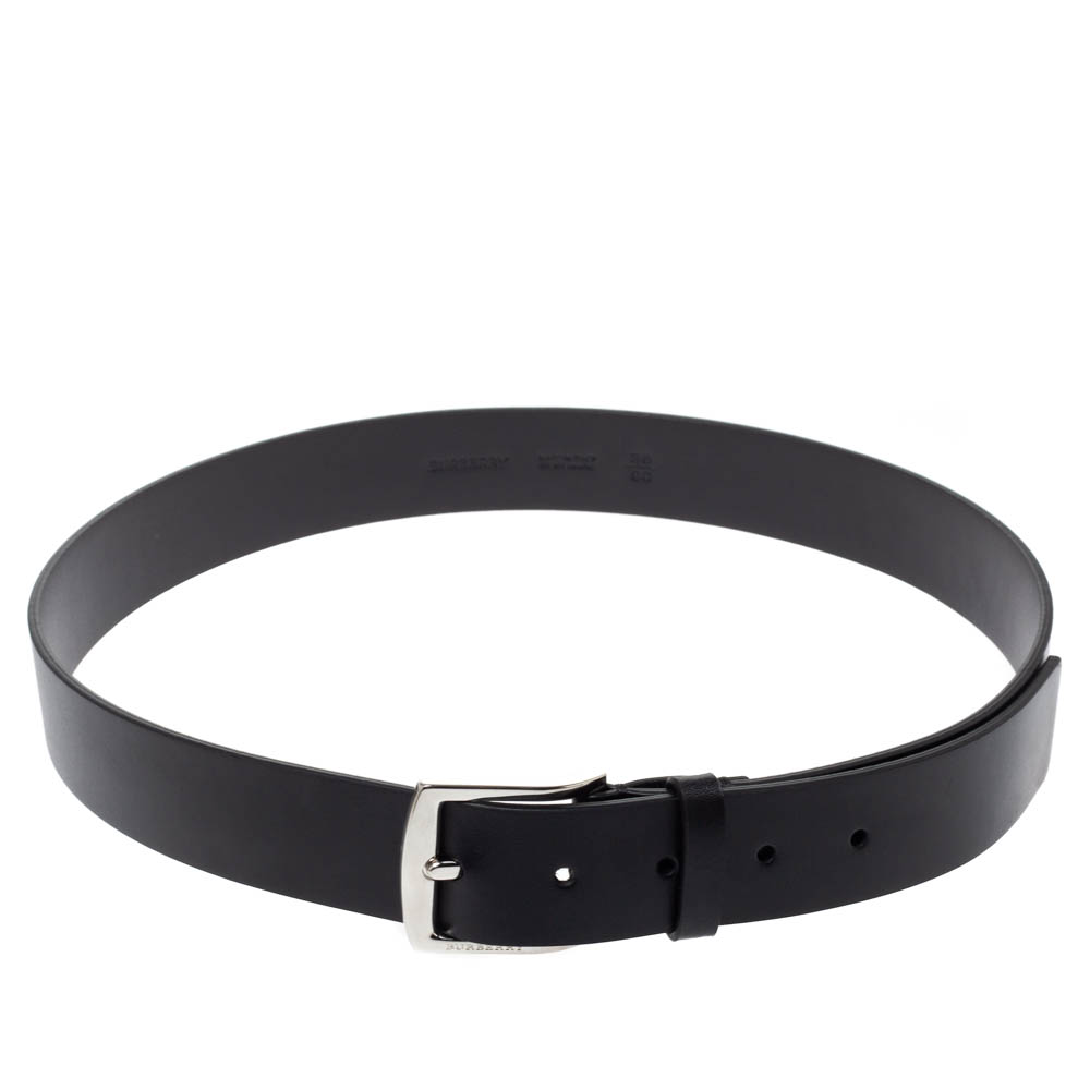 

Burberry Black Leather Gray35 Buckle Belt