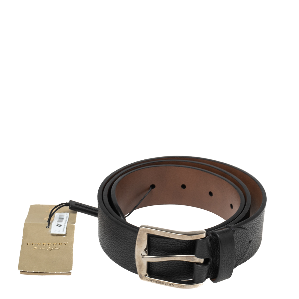 

Burberry Black Leather Gray Buckle Belt