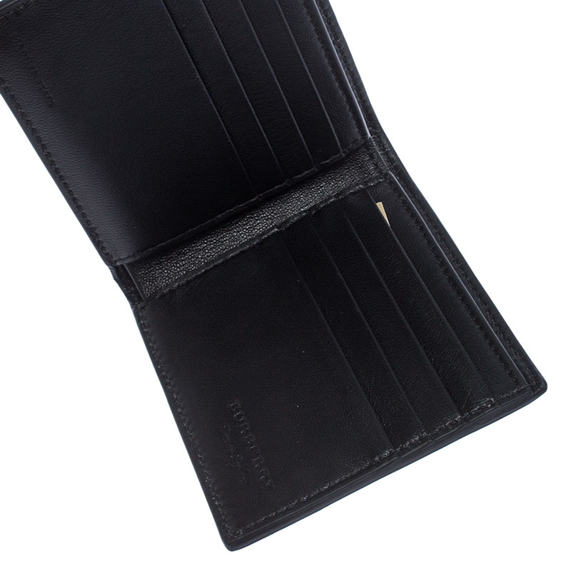 

Burberry Black Leather Studs Bifold Wallet