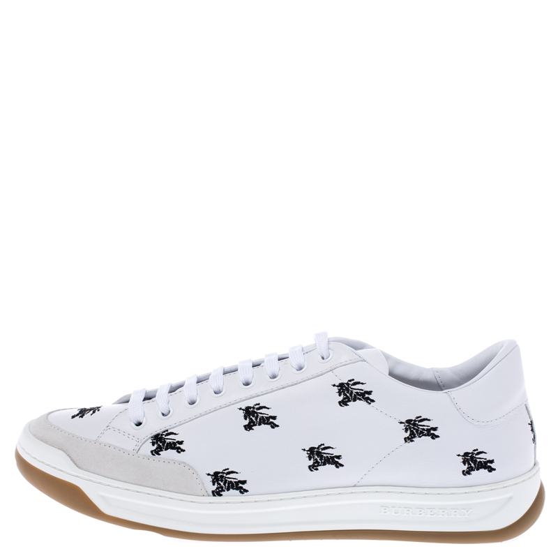 

Burberry White Knight Embroidered Leather Timsbury Sneakers Size