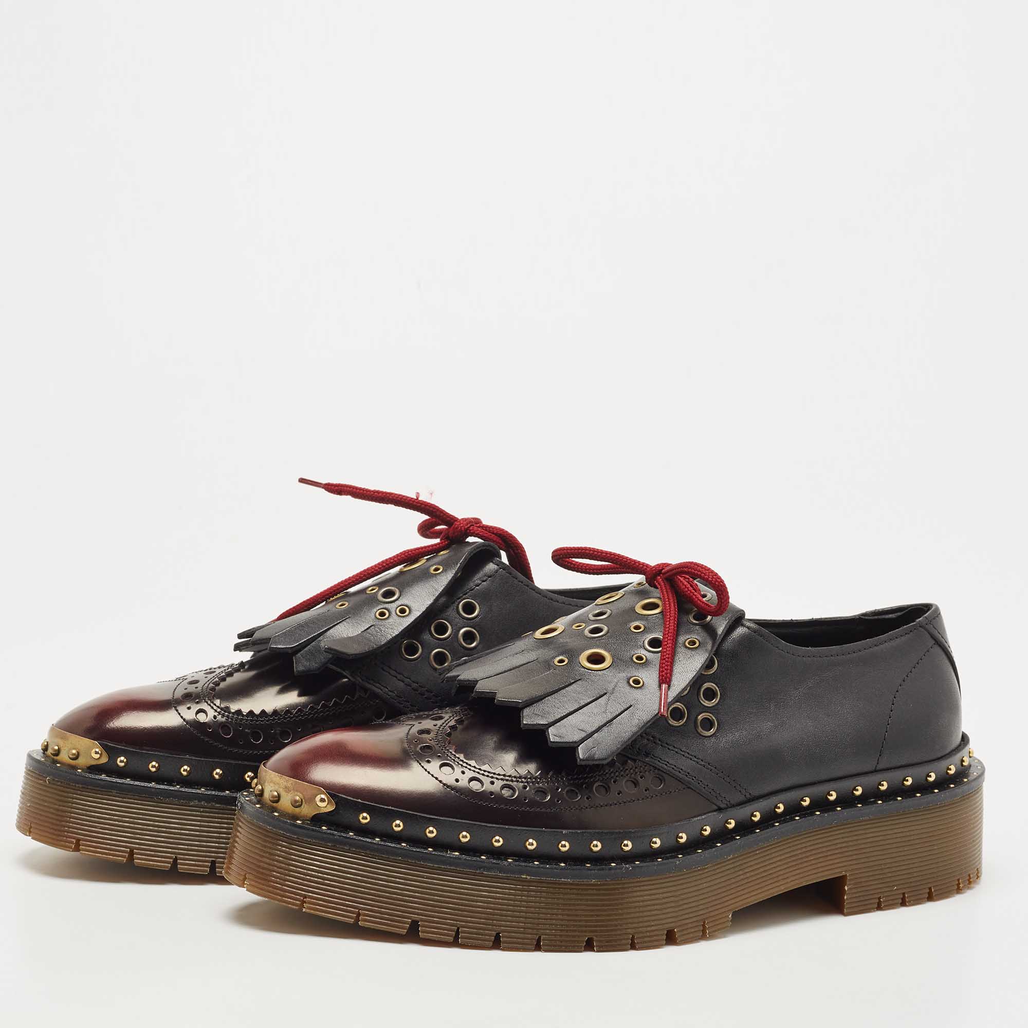 

Burberry Black/Burgundy Brogue Leather Bissett Fringe Detail Lace Up Platform Derby Size