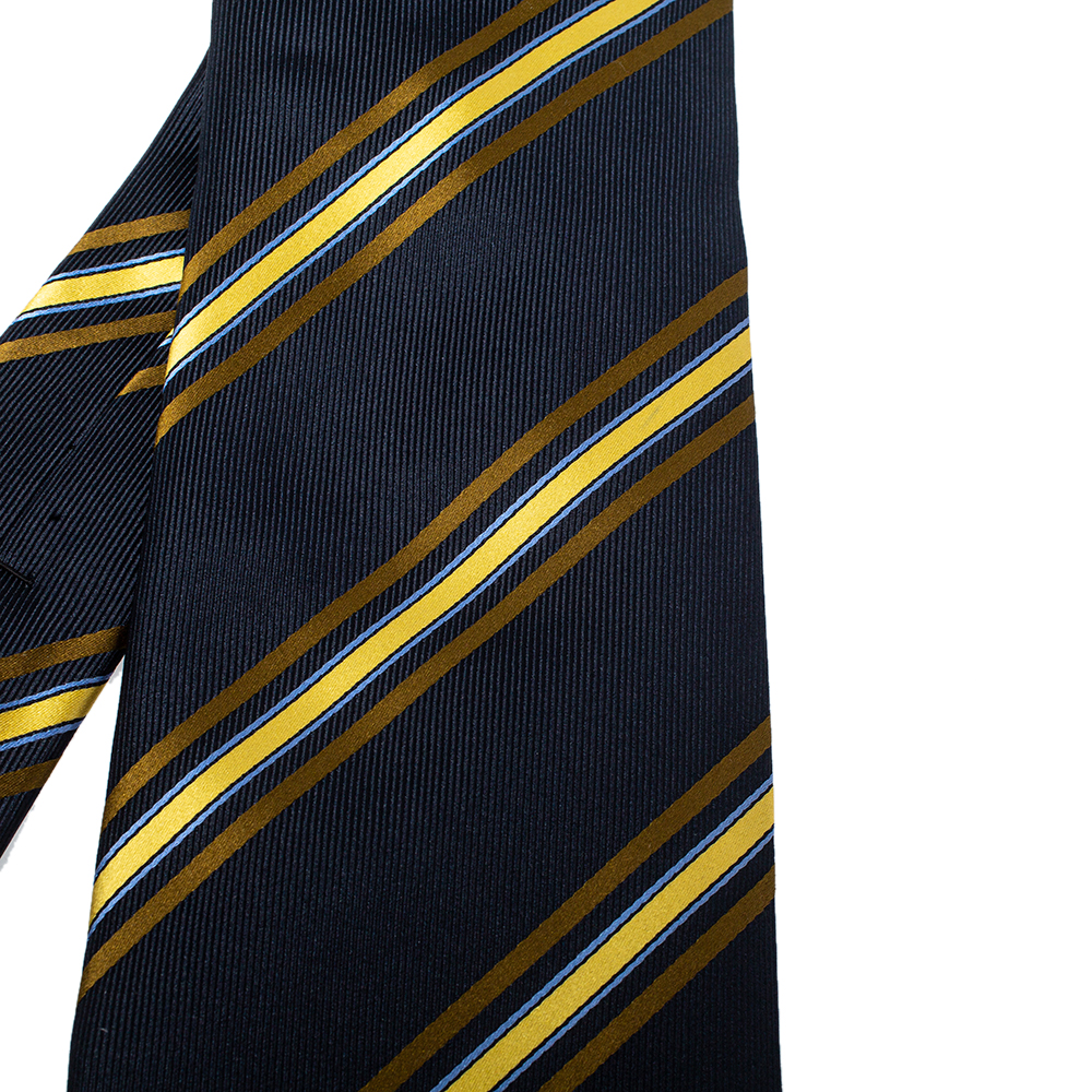 

Burberry Vintage Navy Blue Striped Silk Tie