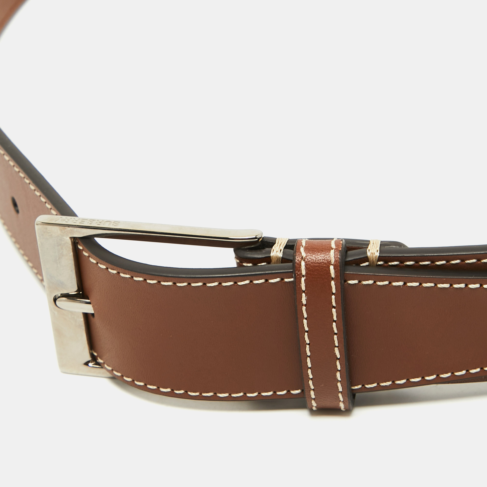 

Burberry Tan Leather Buckle Belt