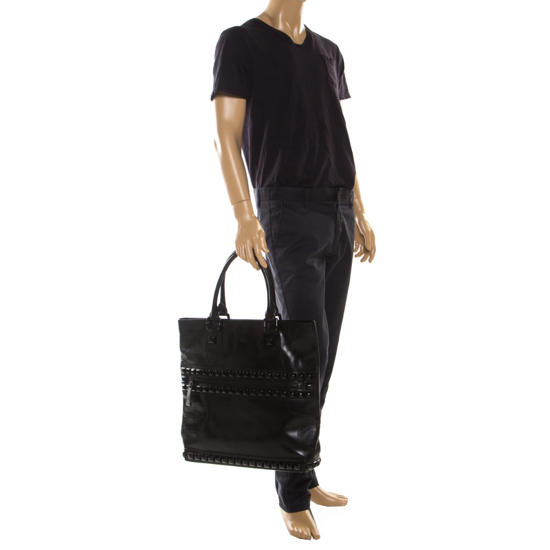 

Burberry Black Glazed Leather Studded Tote