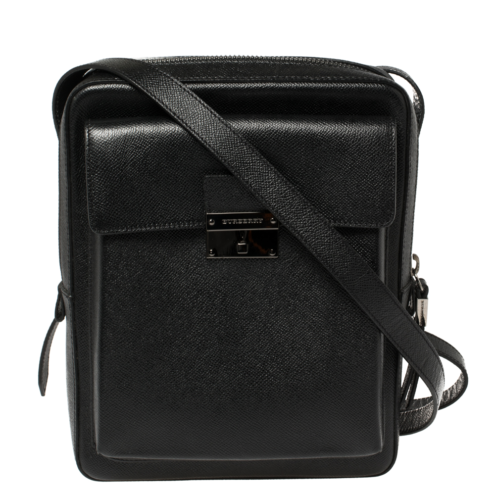 Pre-owned Burberry Black Leather Small Shaldon Messenger Bag