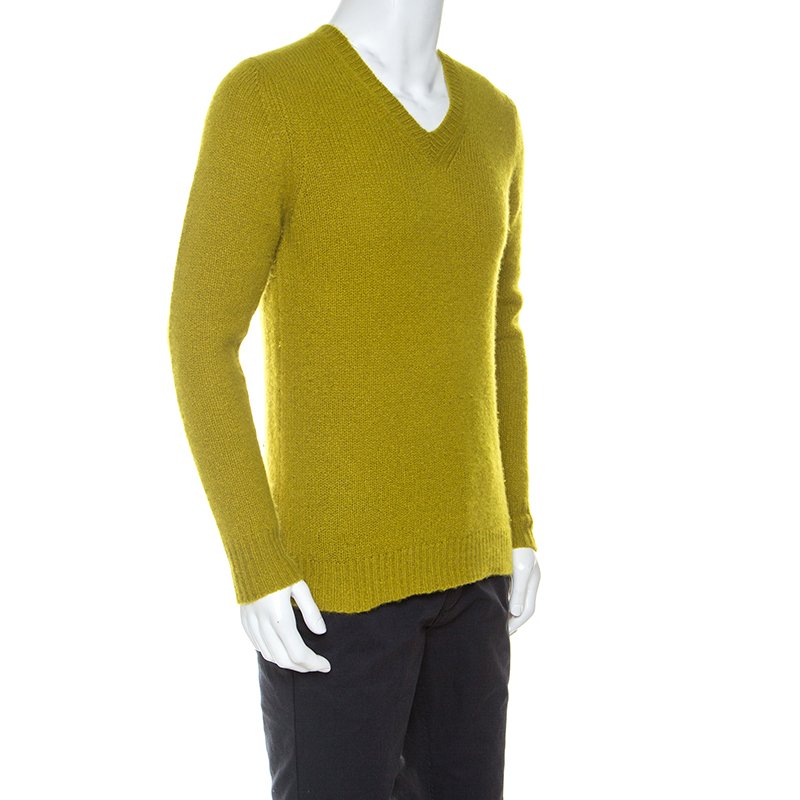 

Burberry Light Green Cashmere V-Neck Sweater