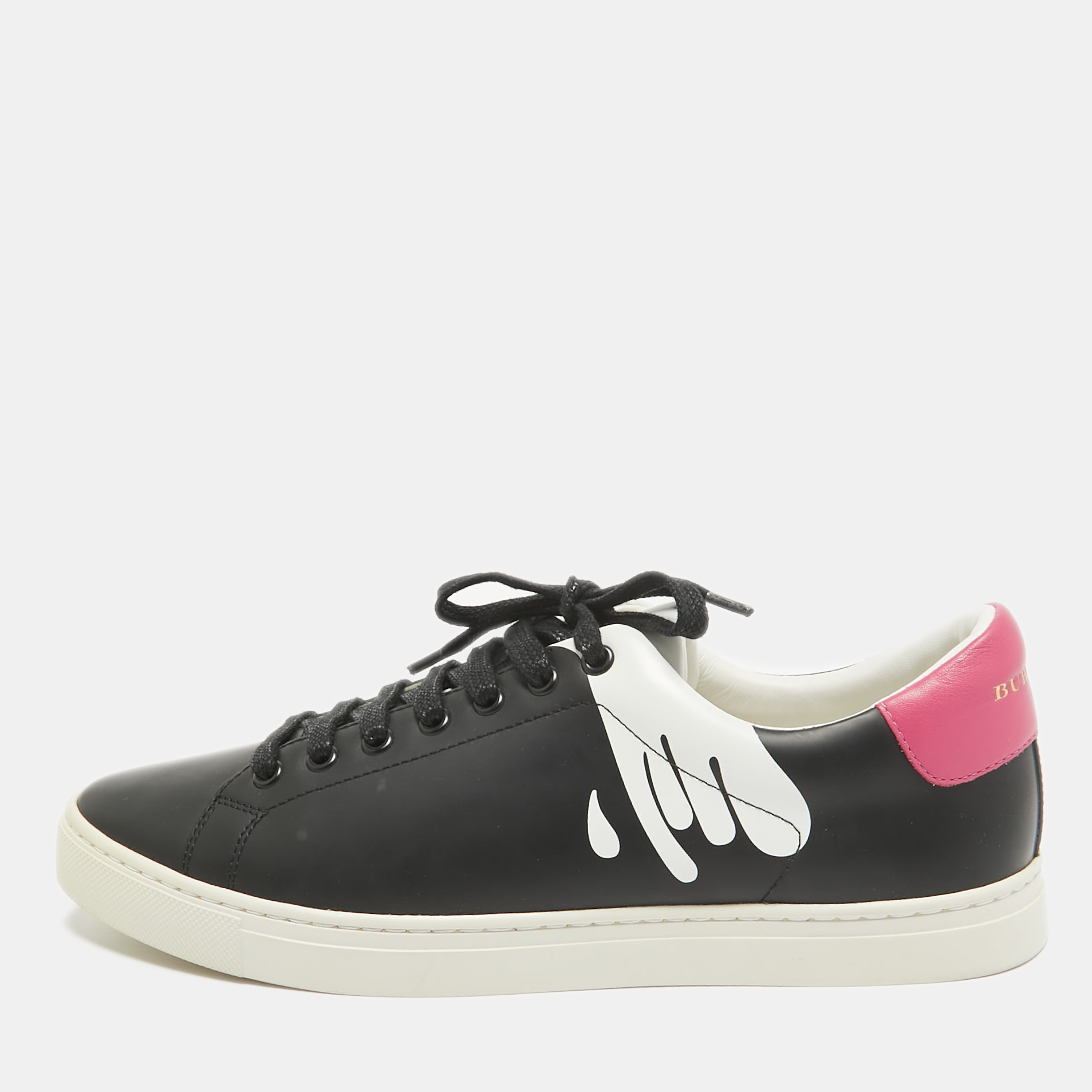 

Burberry Black/Pink Leather Low Top Sneakers Size