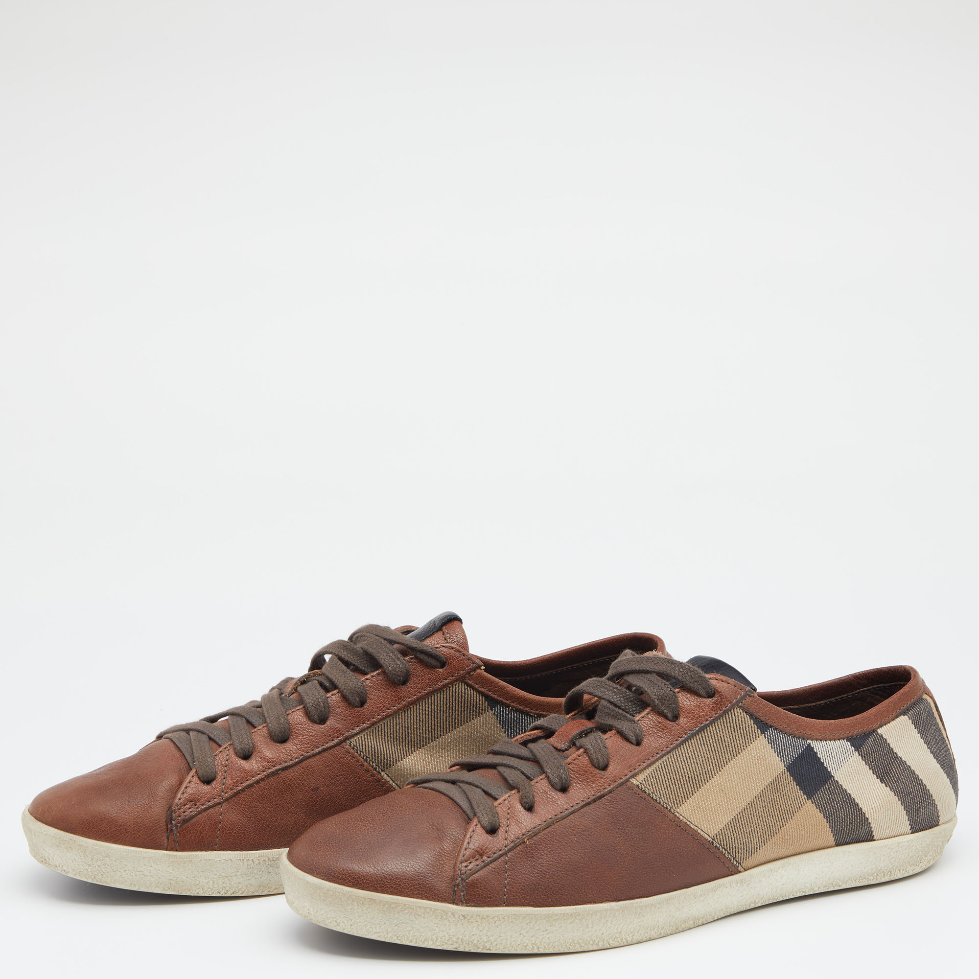 

Burberry Brown/Beige Leather And Nova Check Canvas Low Top Sneakers Size