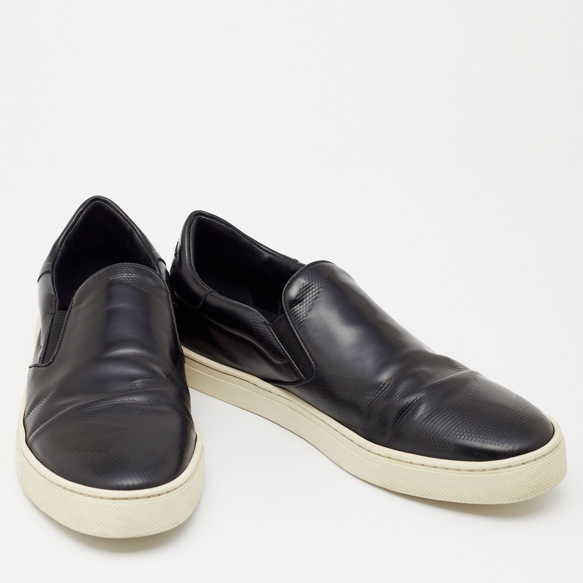 

Burberry Black Leather Slip On Sneakers Size