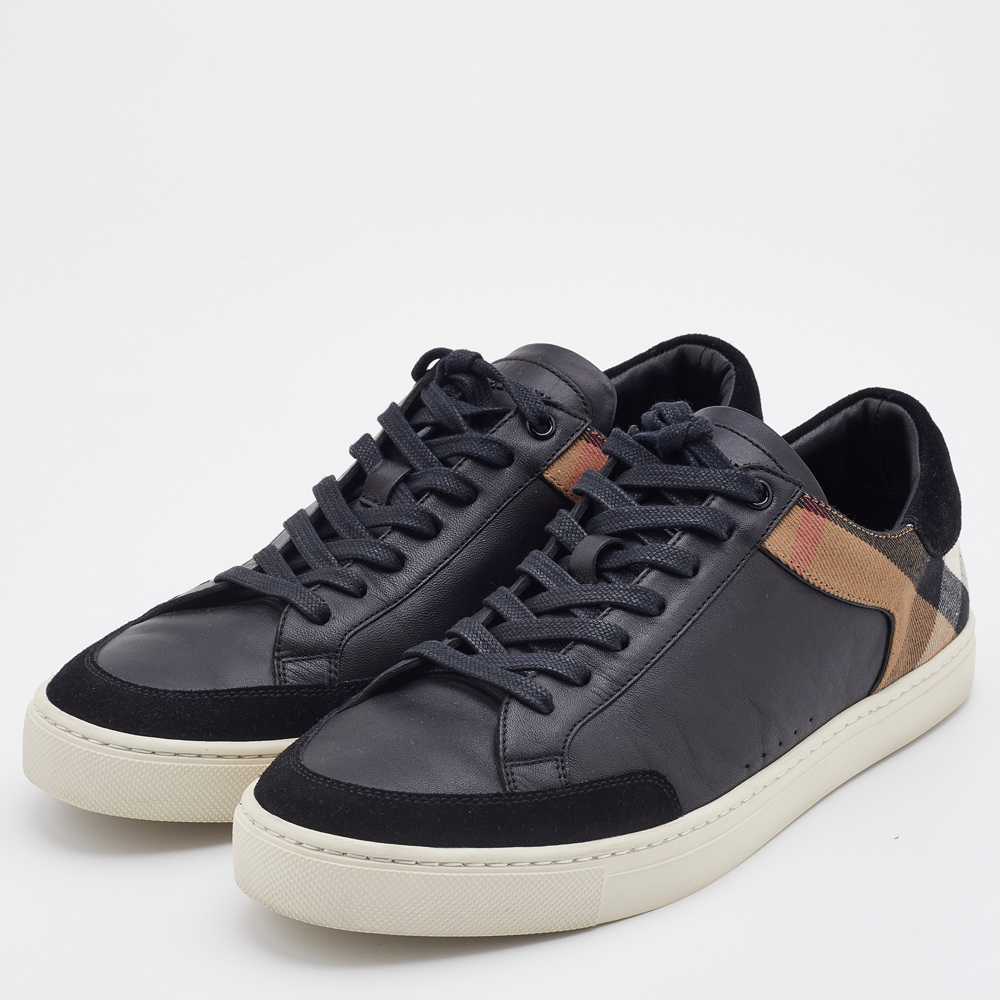 

Burberry Black/Beige Leather and House Check Canvas Low Top Sneakers Size