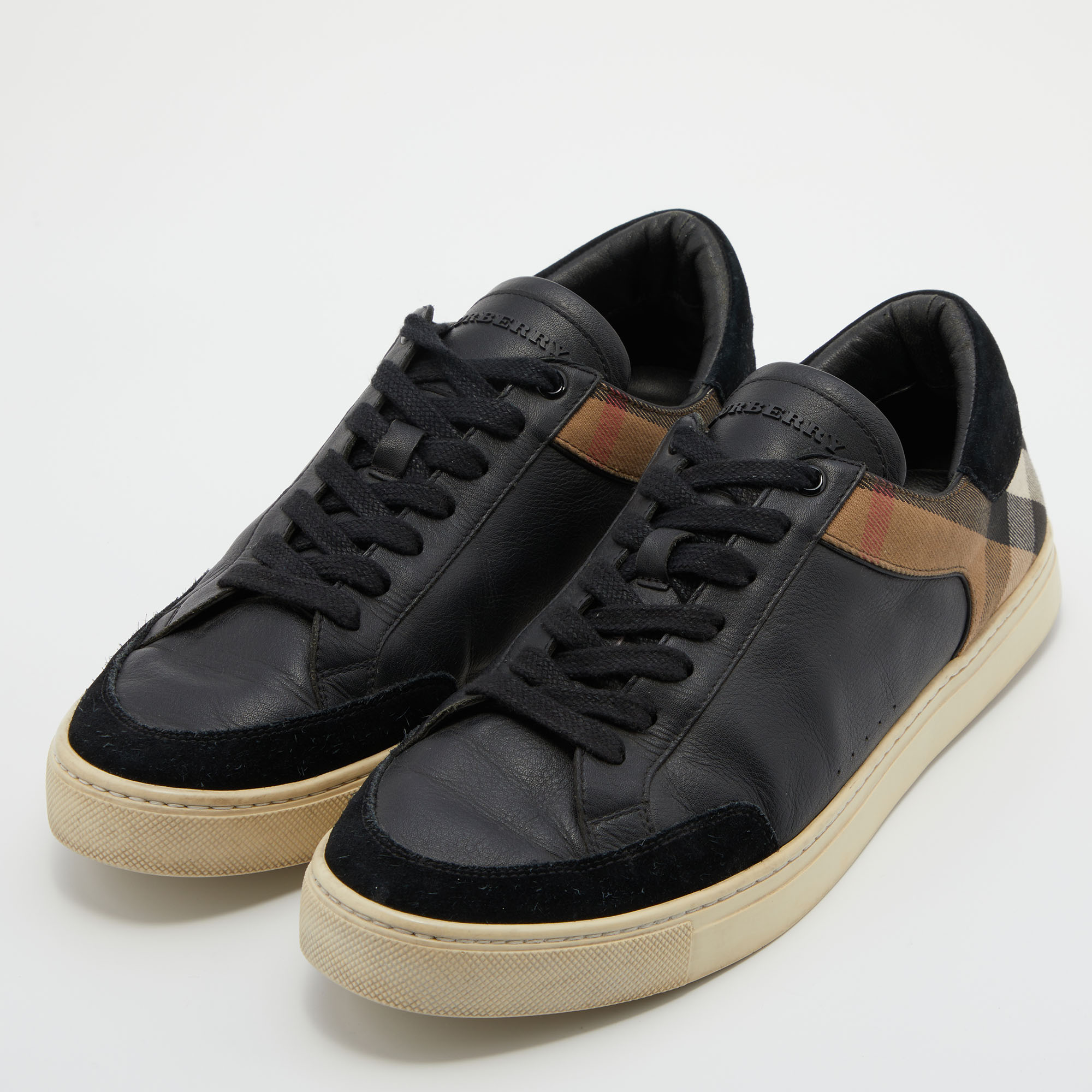 

Burberry Black Leather, Suede and Nova Check Canvas Low Top Sneakers Size