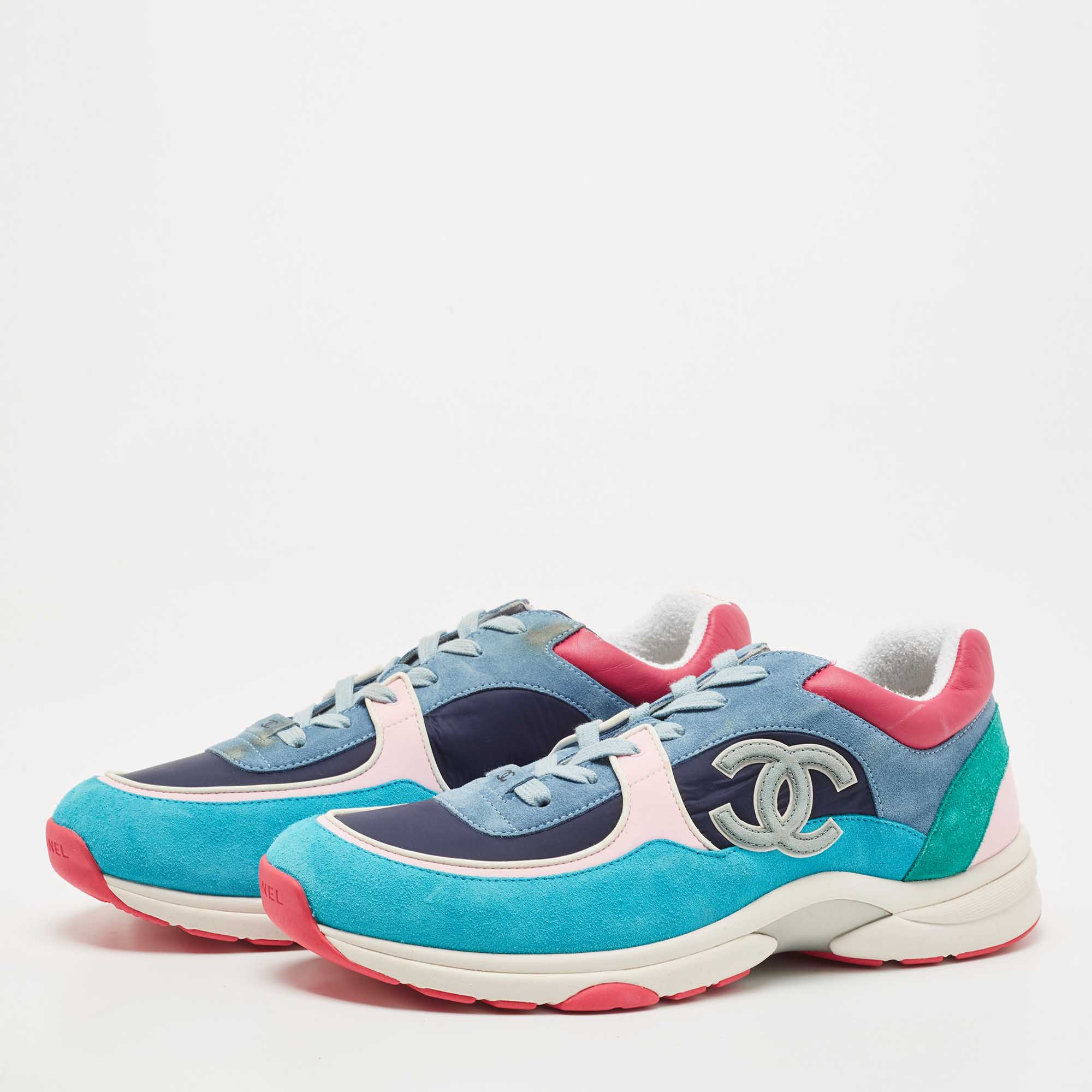 

Chanel Multicolor Suede and Fabric CC Sneakers Size 46