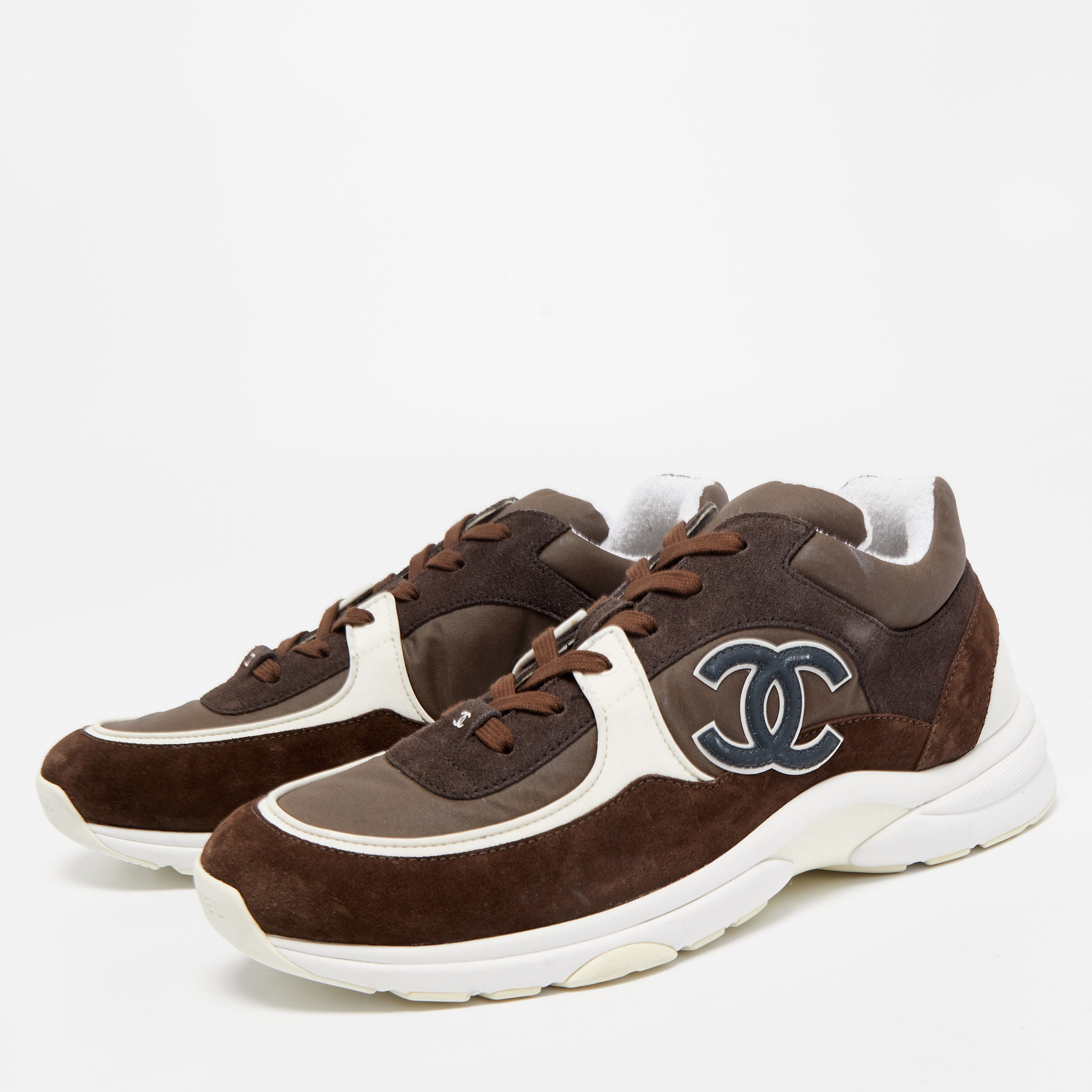 

Chanel Brown/White Nylon and Suede CC Sneakers Size