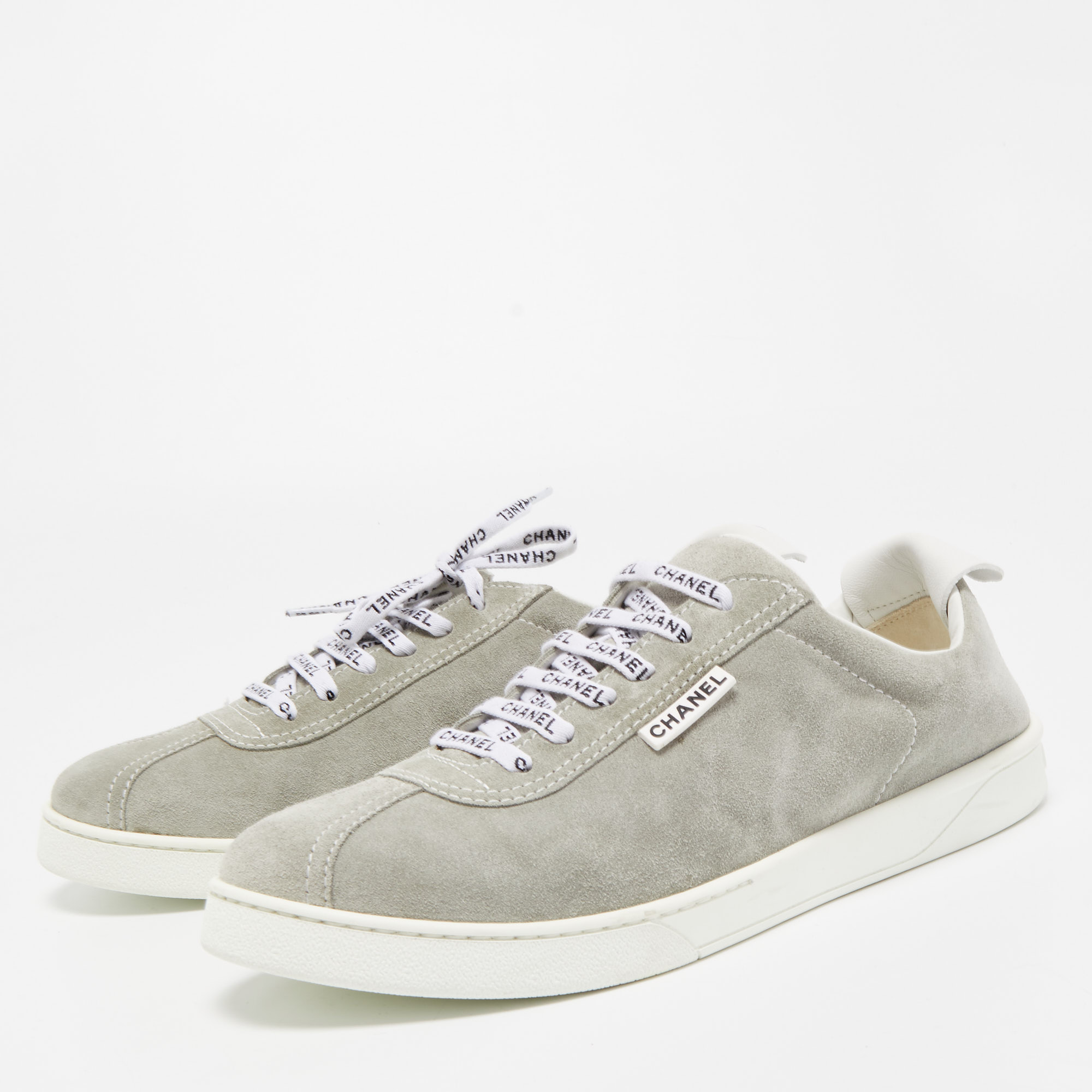 

Chanel Grey Suede Weekender Lace Up Low Top Sneakers Size