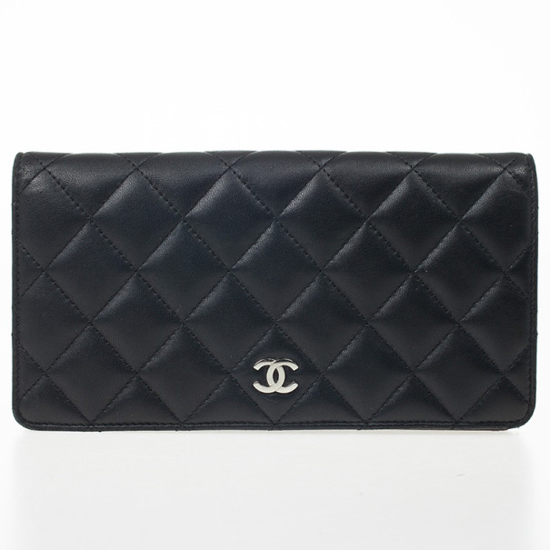 Pre Owned Chanel Quilted Lambskin L-Yen Continental Wallet
