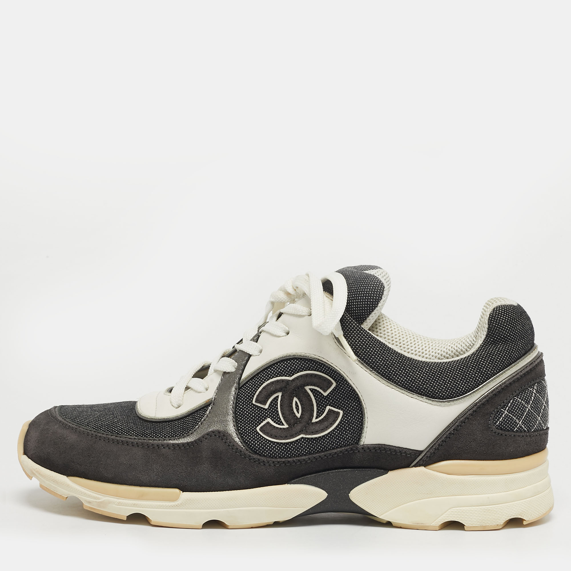 

Chanel CC Size  Multicolor Leather and Suede Lace Up Sneakers