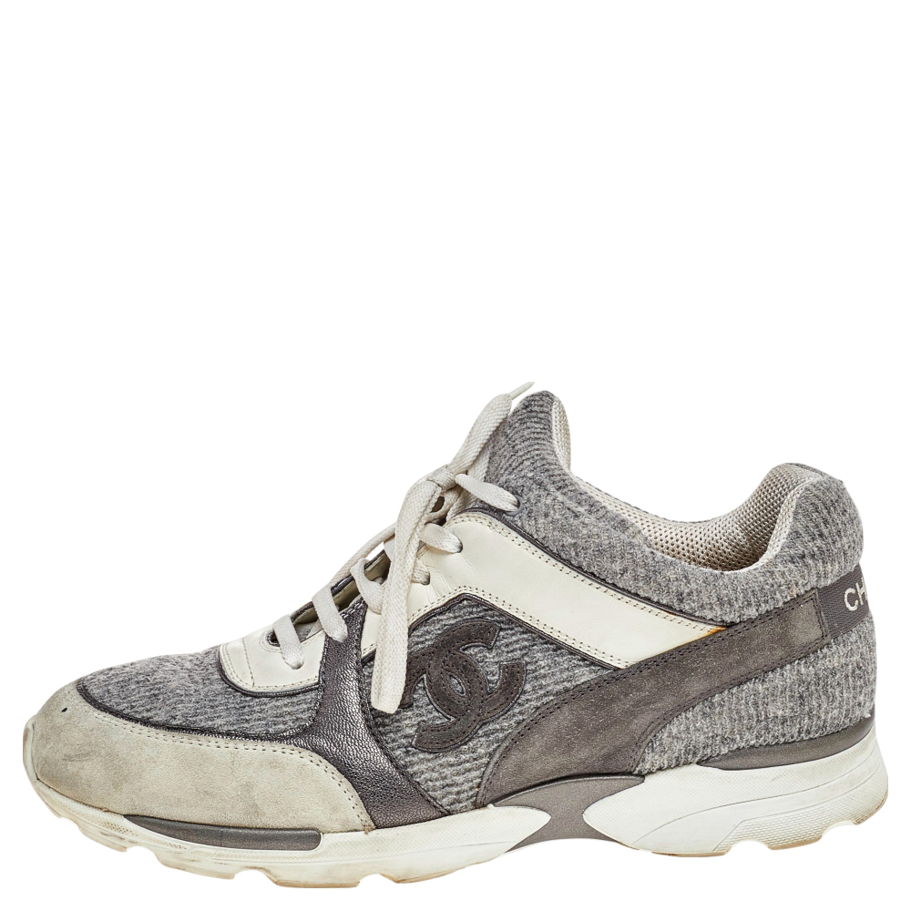 

Chanel Grey Suede And Tweed CC Low Top Sneakers Size