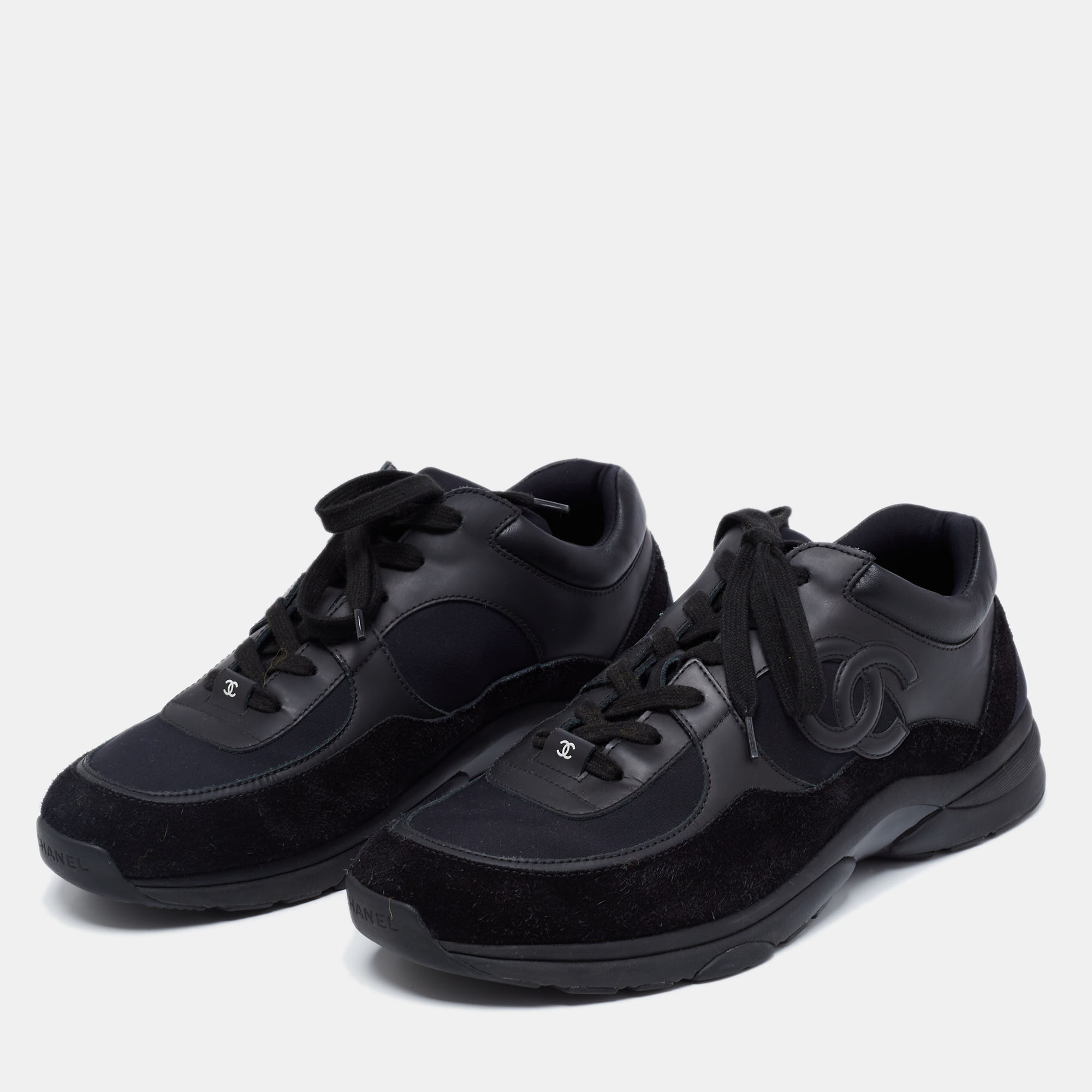 

Chanel Black Suede And Fabric CC Low Top Sneakers Size