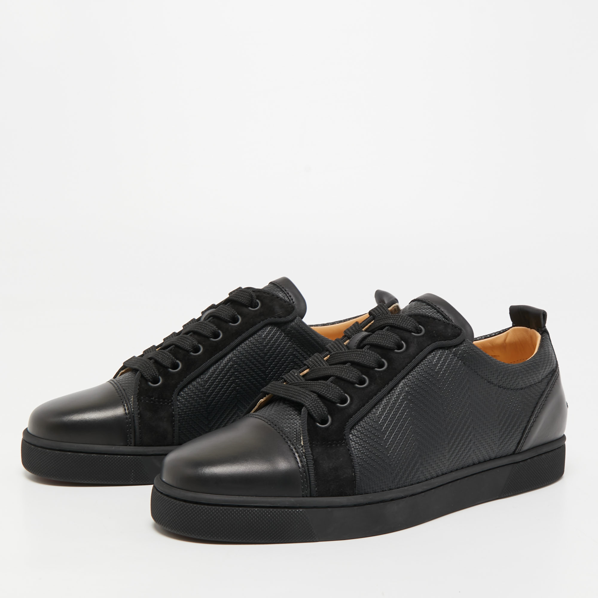

Christian Louboutin Black Leather Louis Junior Low Top Sneakers Size