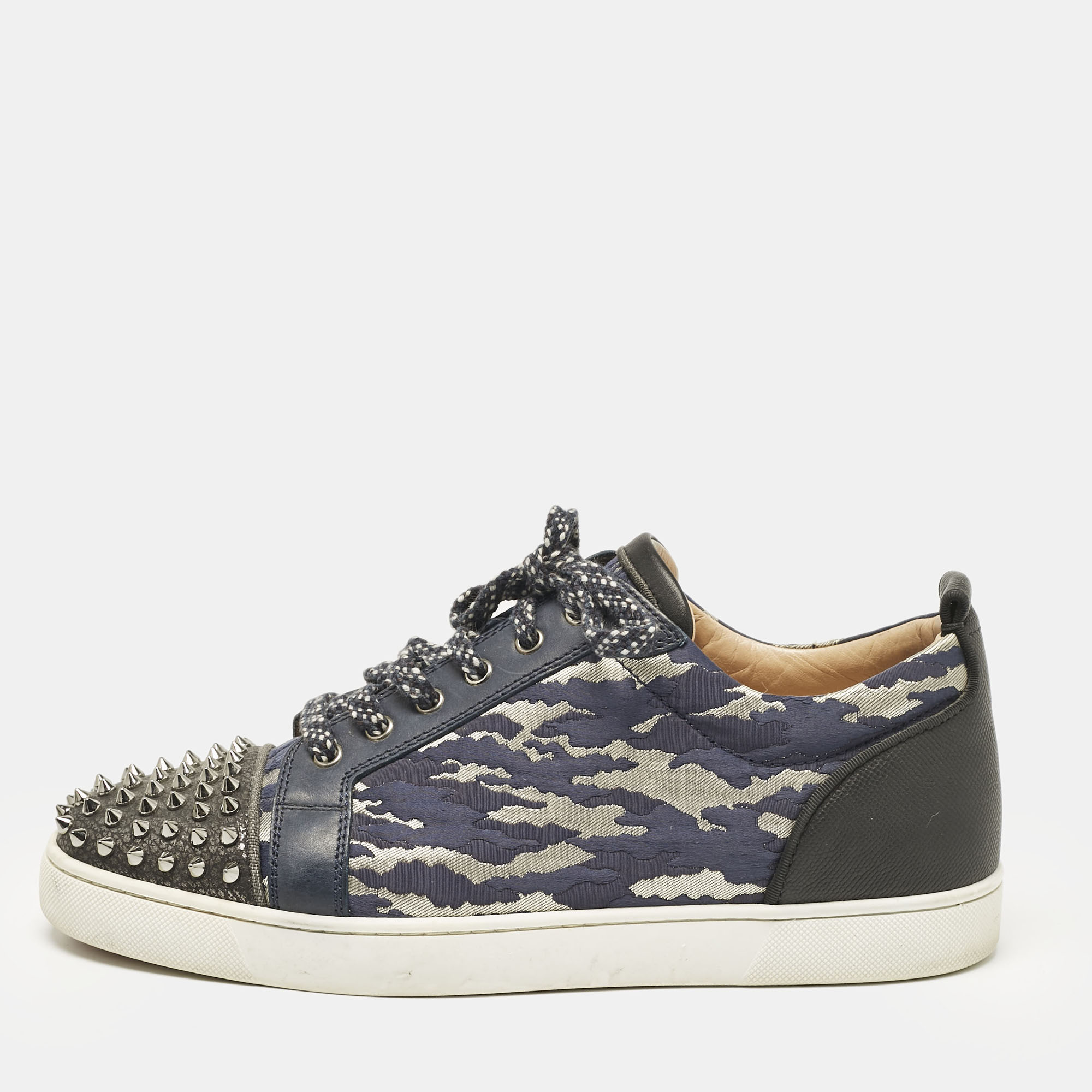 

Christian Louboutin Black/Blue Leather and Camou Brocade Fabric Louis Junior Spikes Low Top Sneakers Size