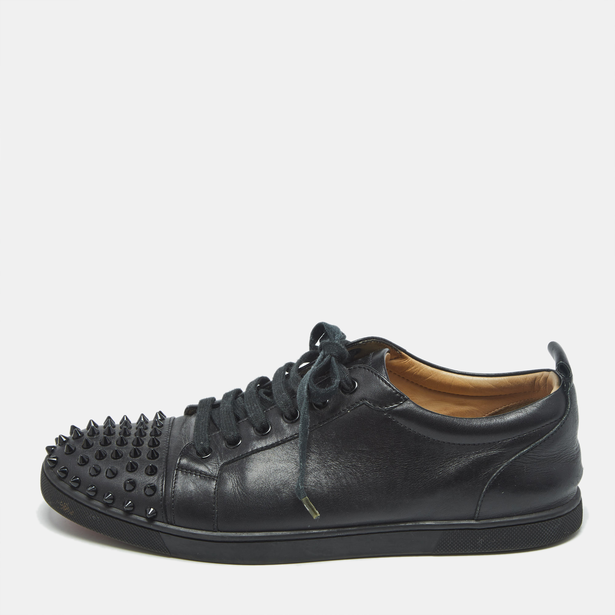 

Christian Louboutin Black Leather Louis Junior Spikes Low-Top Sneakers Size