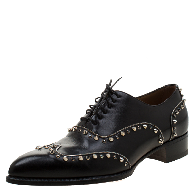 Pre Owned حذاء أكسفورد كريستيان لوبوتان أربطة وينغ تيب حواف كريستال وسبايك جلد أسود مقاس 42