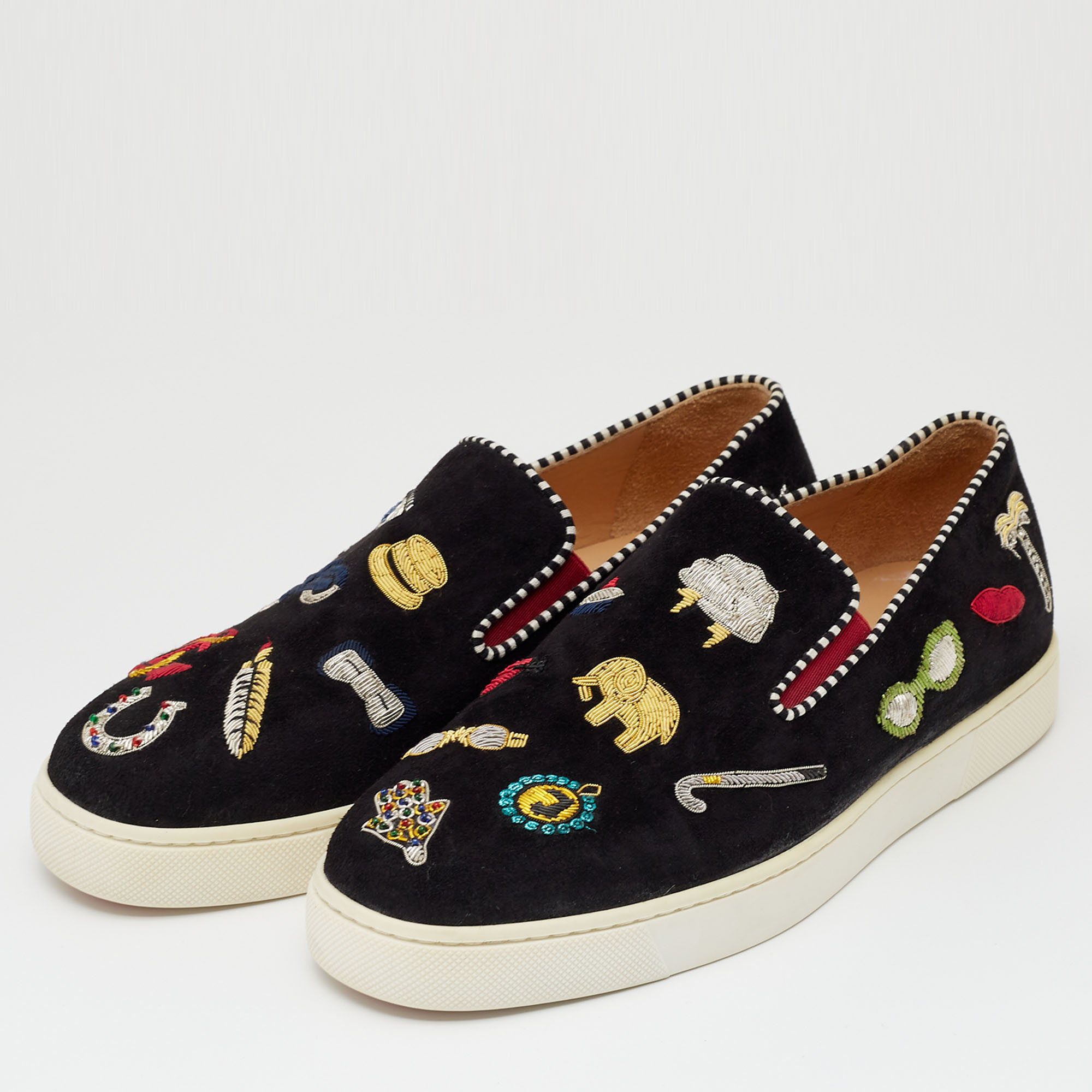 

Christian Louboutin Black Suede Embellished Pik N Luck Slip-on Sneakers Size