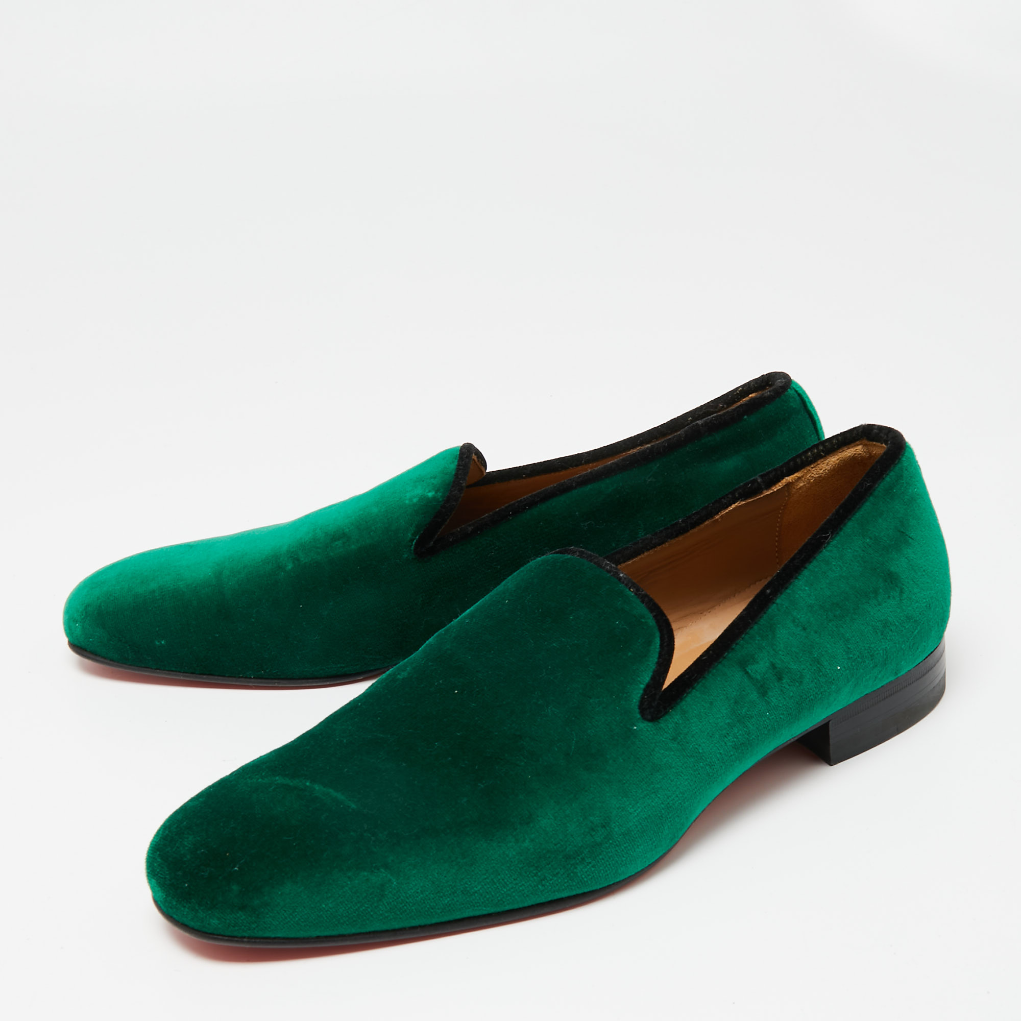 

Christian Louboutin Green Velvet Dandelion Loafers Size