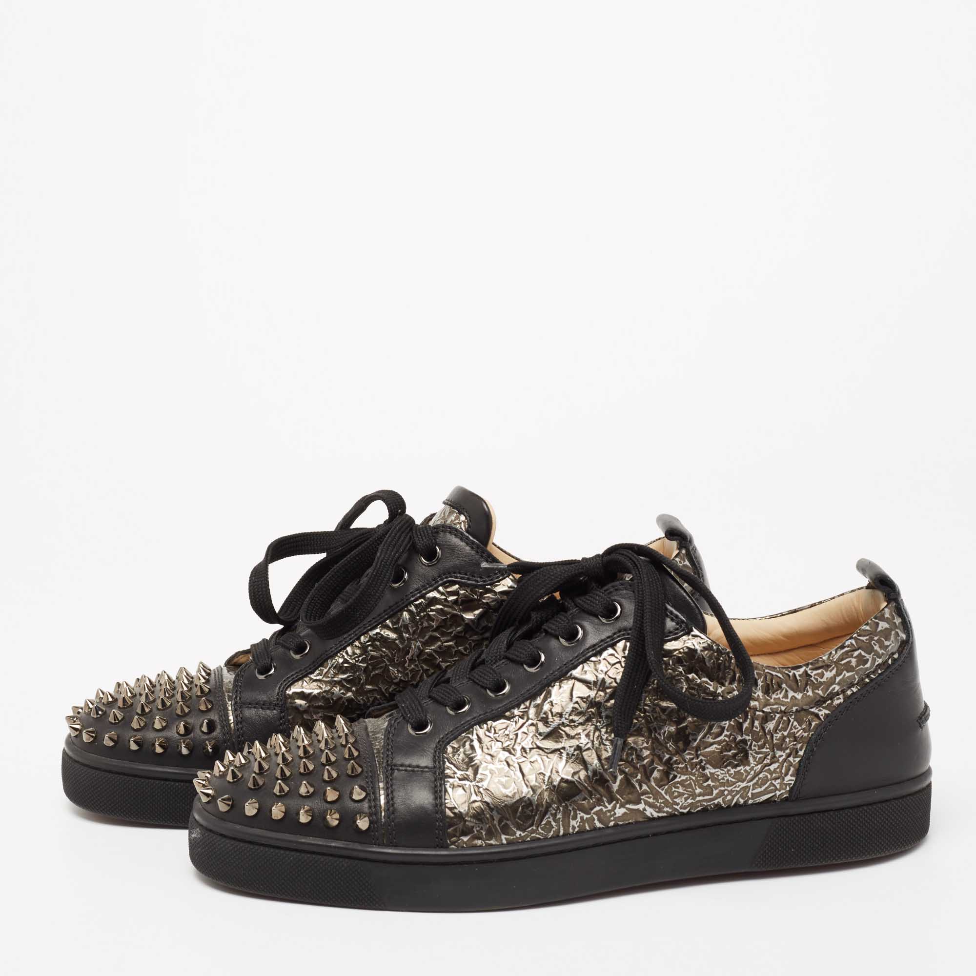 

Christian Louboutin Black Leather Spike low Top Sneakers Size