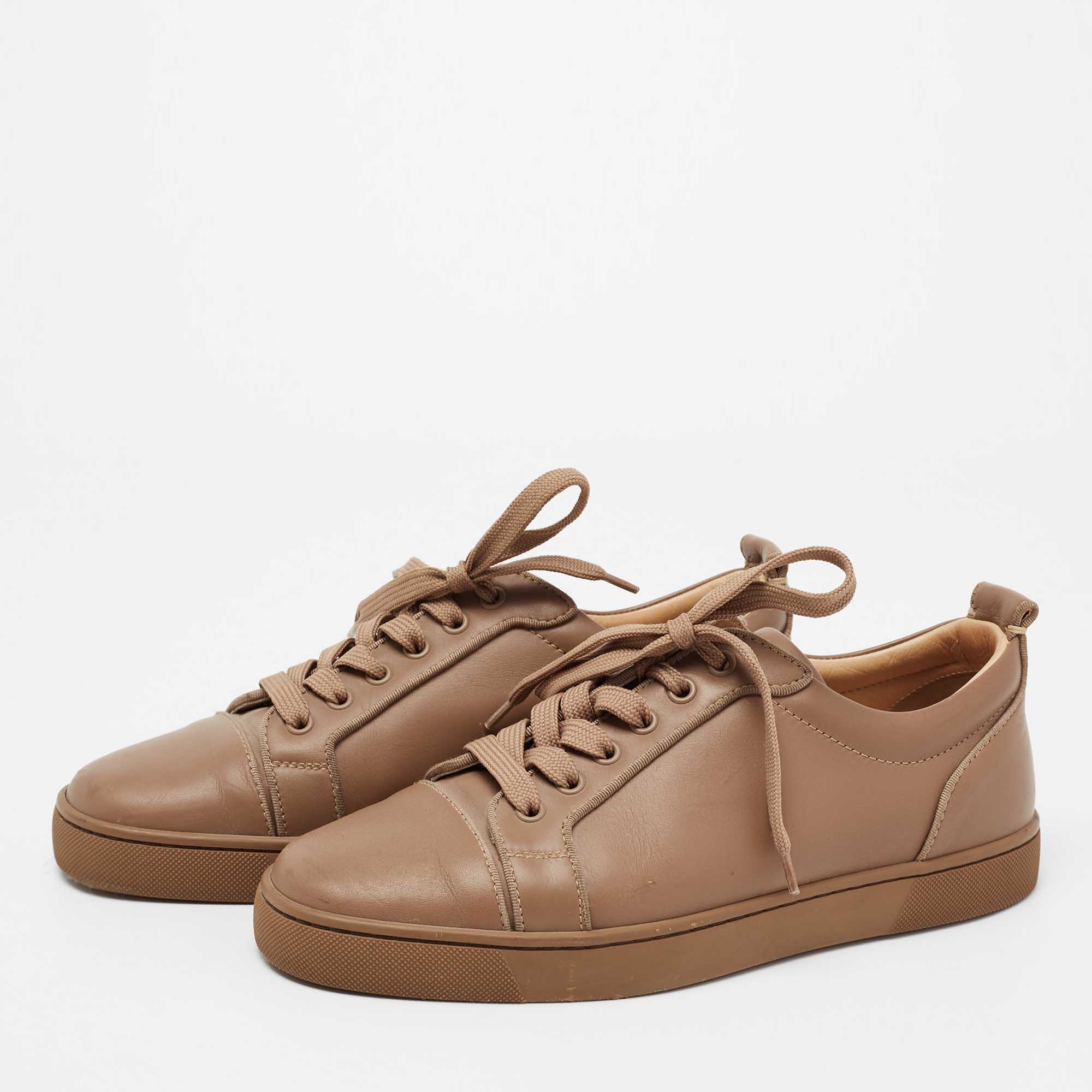

Christian Louboutin Brown leather Louis Junior Lace Up Sneakers Size