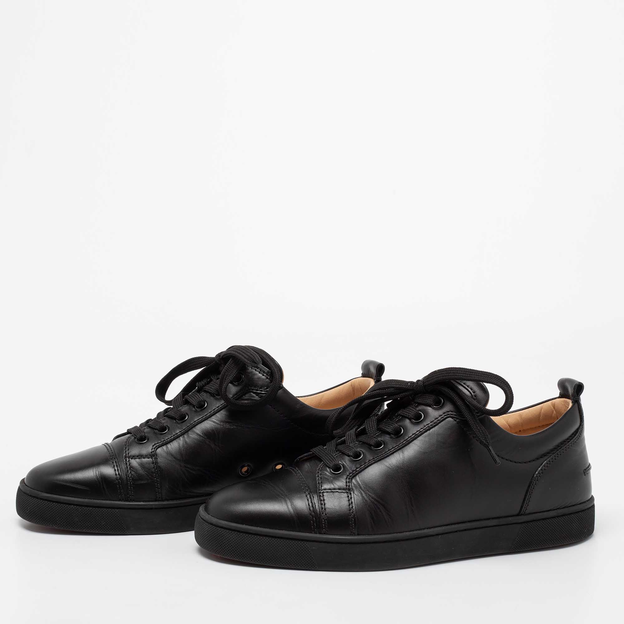 

Christian Louboutin Black Leather Louis Junior Low Top Sneakers Size