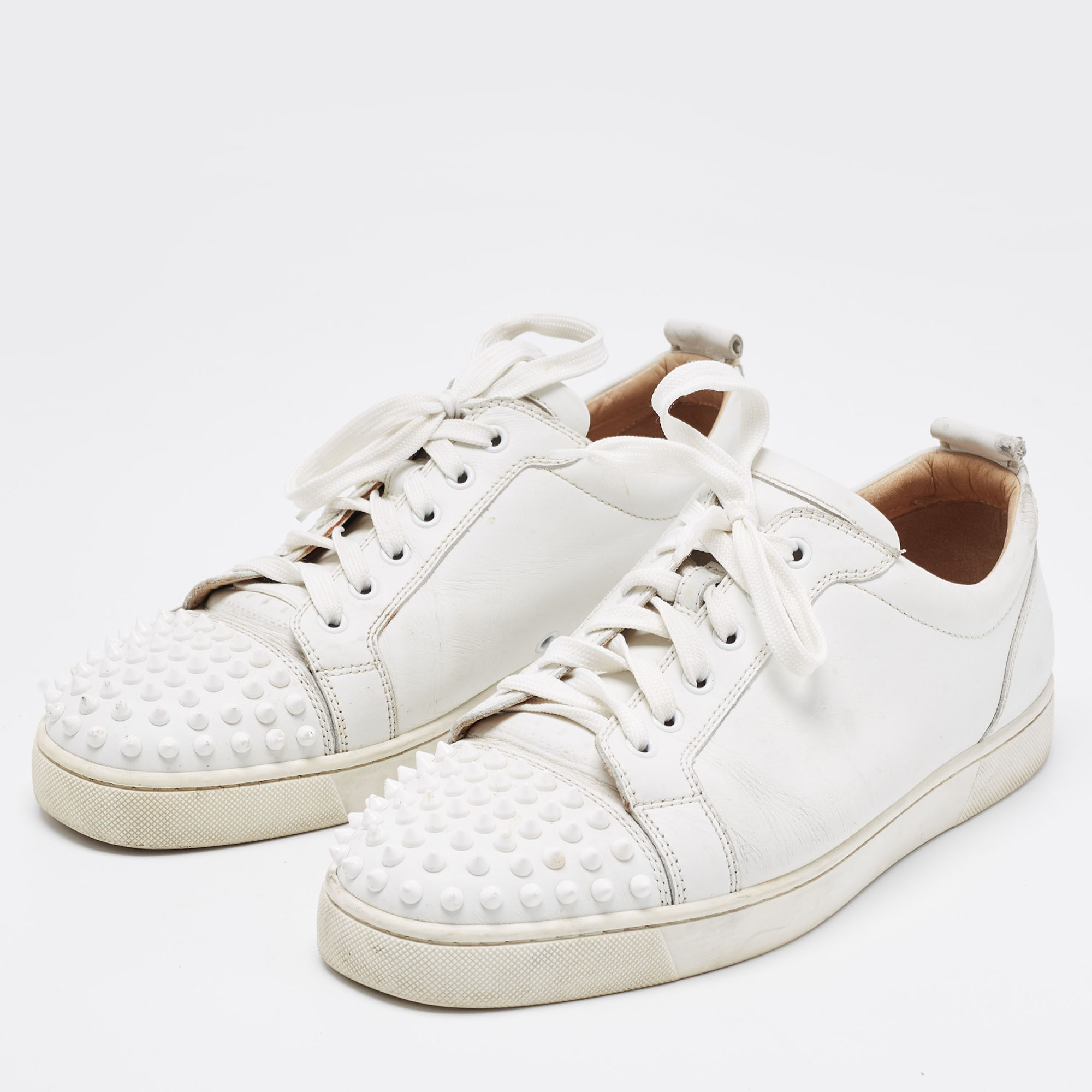 

Christian Louboutin White Leather Louis Junior Spike Low Top Sneakers Size