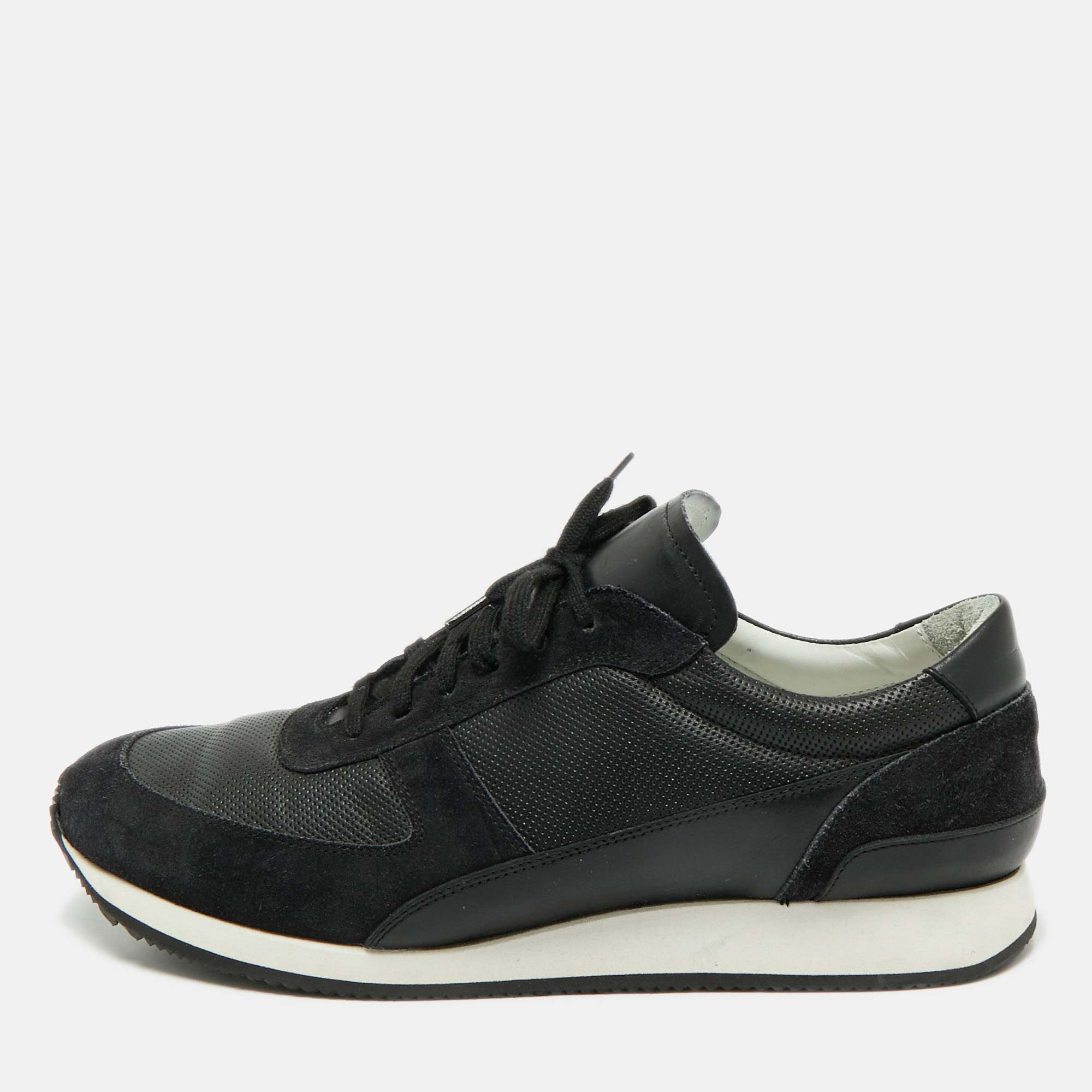 

Common Projects Black Leather and Suede Lace Up Sneakers Size