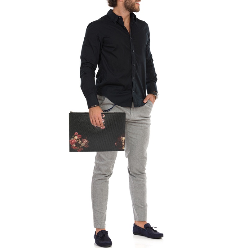 

Dior Homme Multicolor Floral Skull Coated Canvas Document Holder
