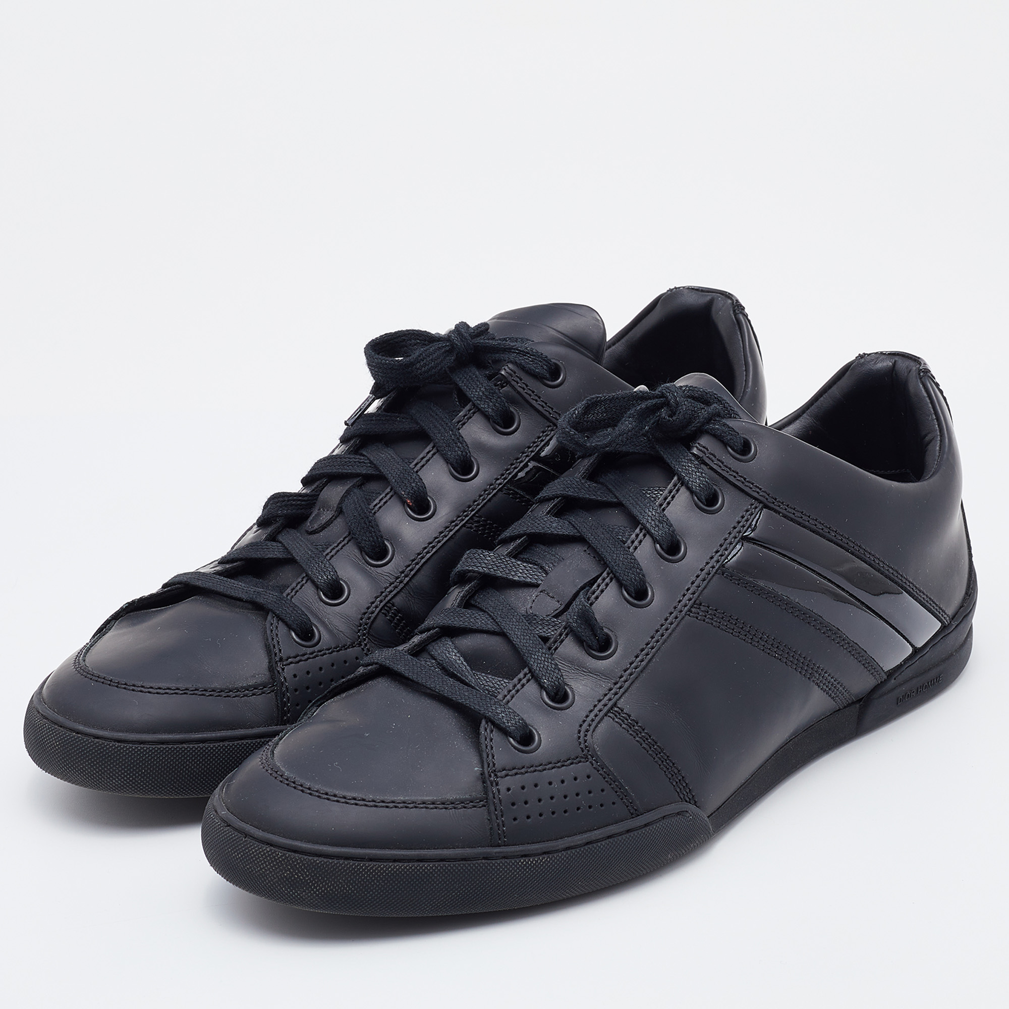 

Dior Homme Black Patent and Leather Low Top Sneakers Size
