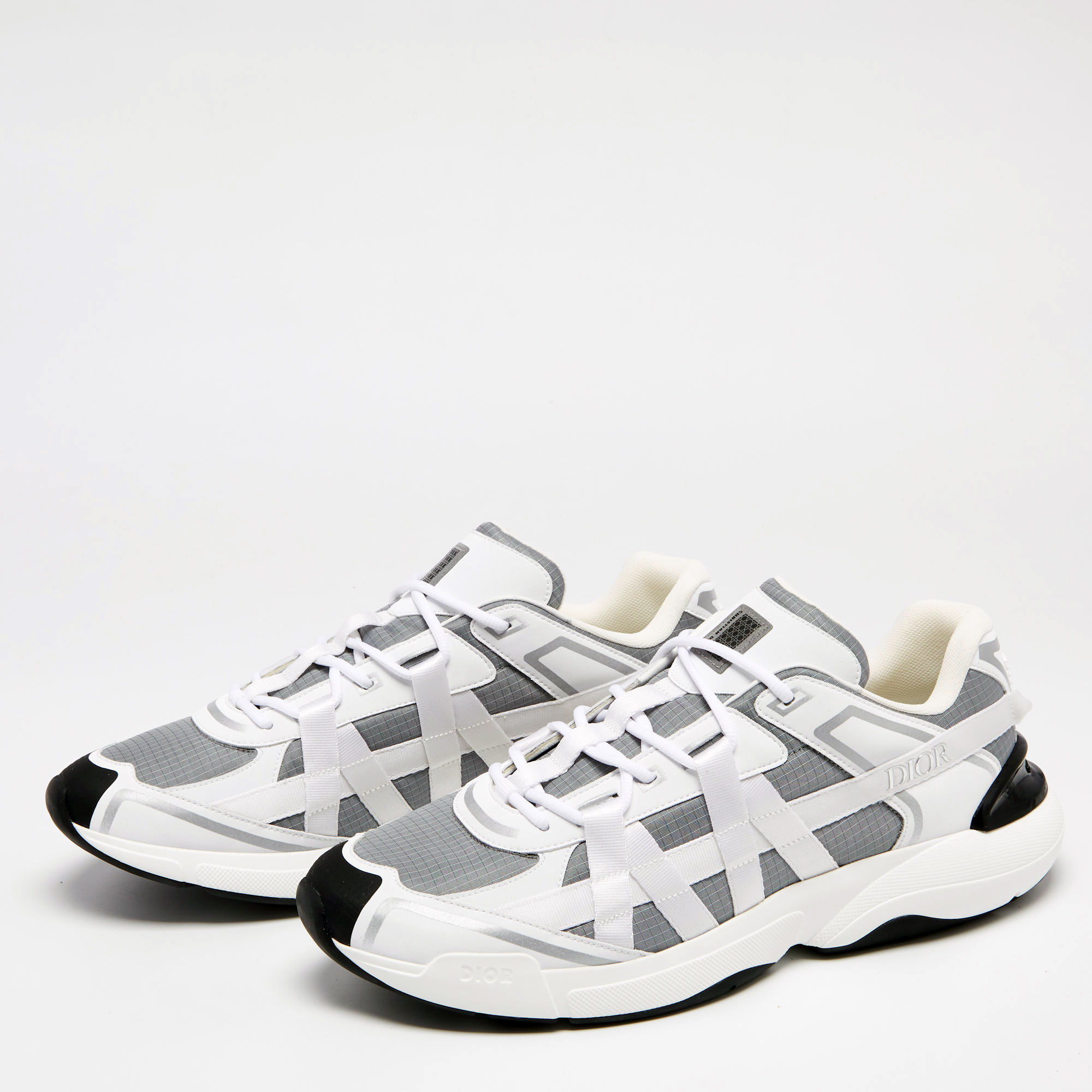 

Dior White/Grey Leather And Mesh B24 Runtek Up Sneakers Size