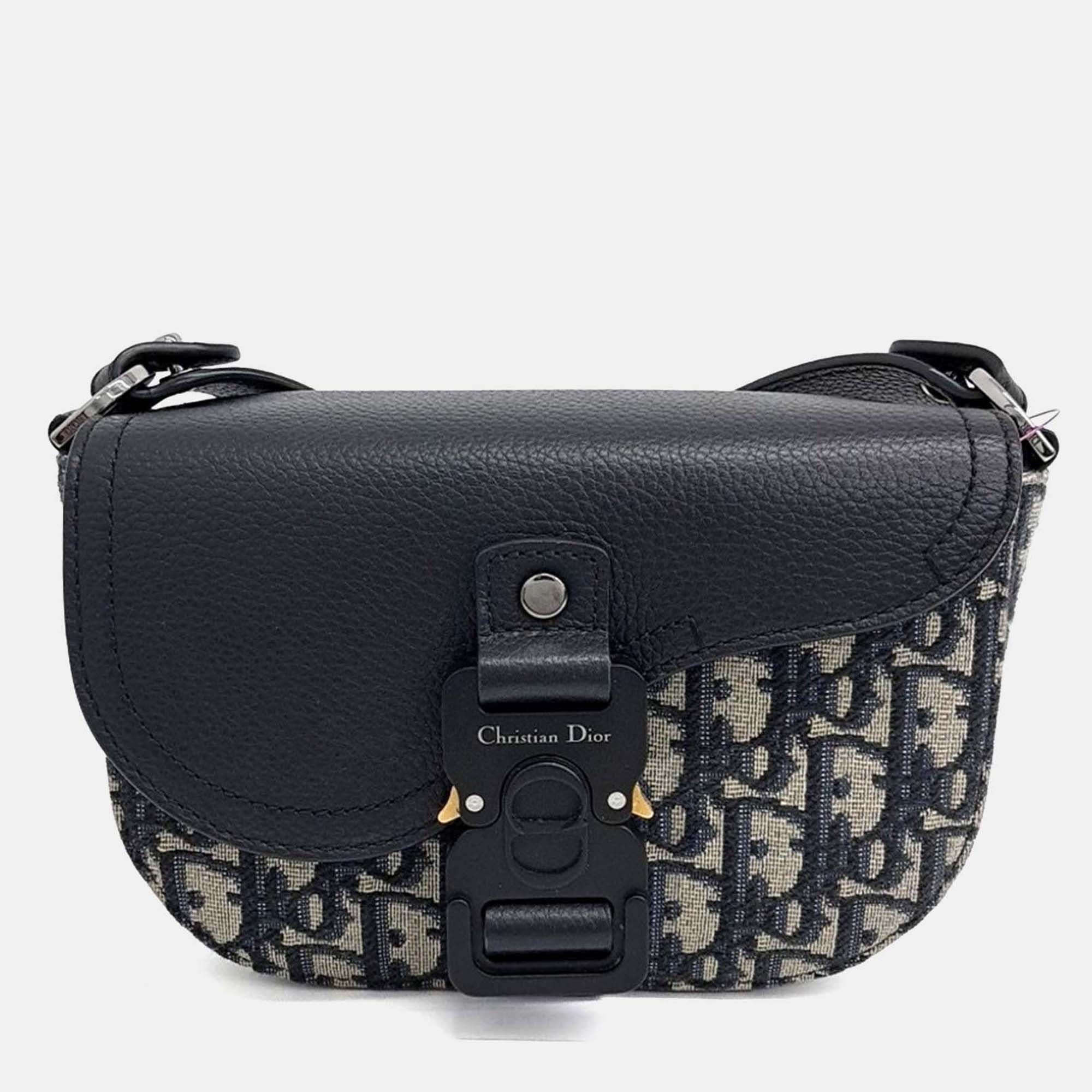 

Dior Navy Blue Fabric Oblique Saddle Strap Pouch Crossbody Bag