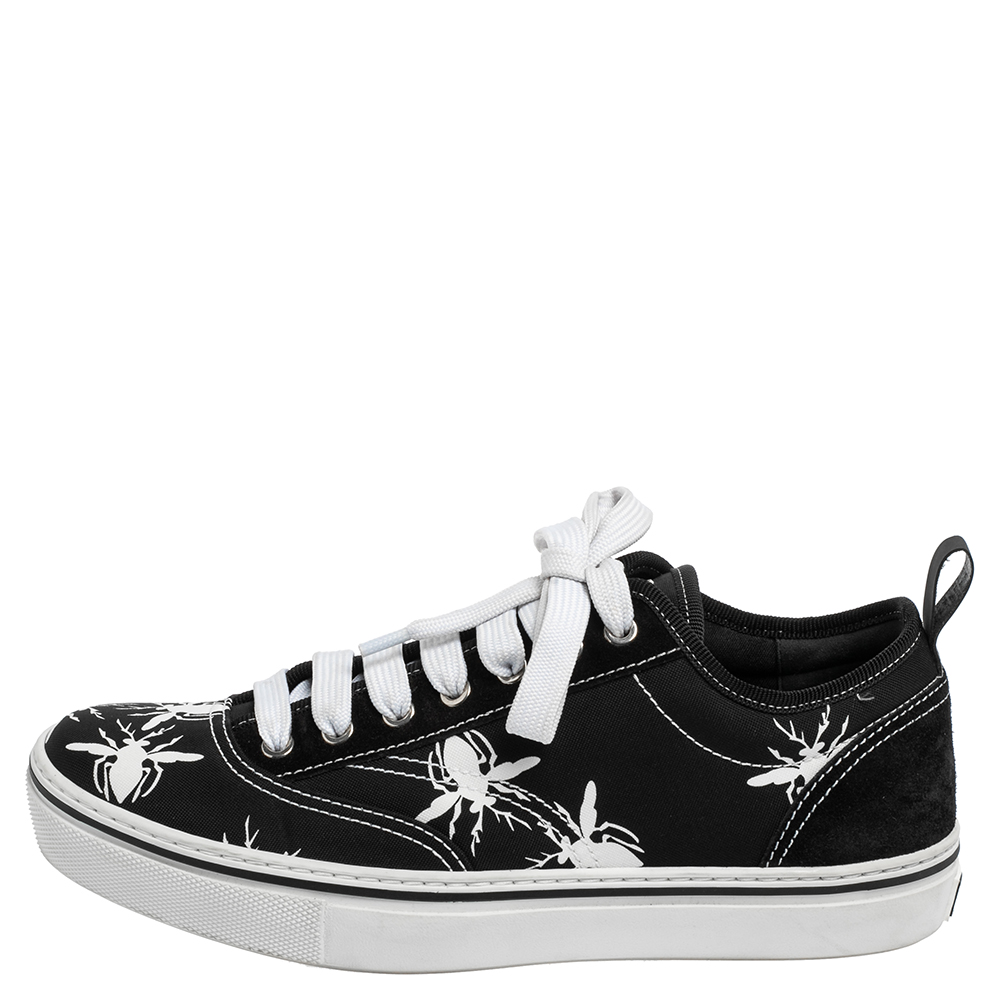 

Dior Black/White Bee Print Canvas and Suede Lace Up Sneakers Size