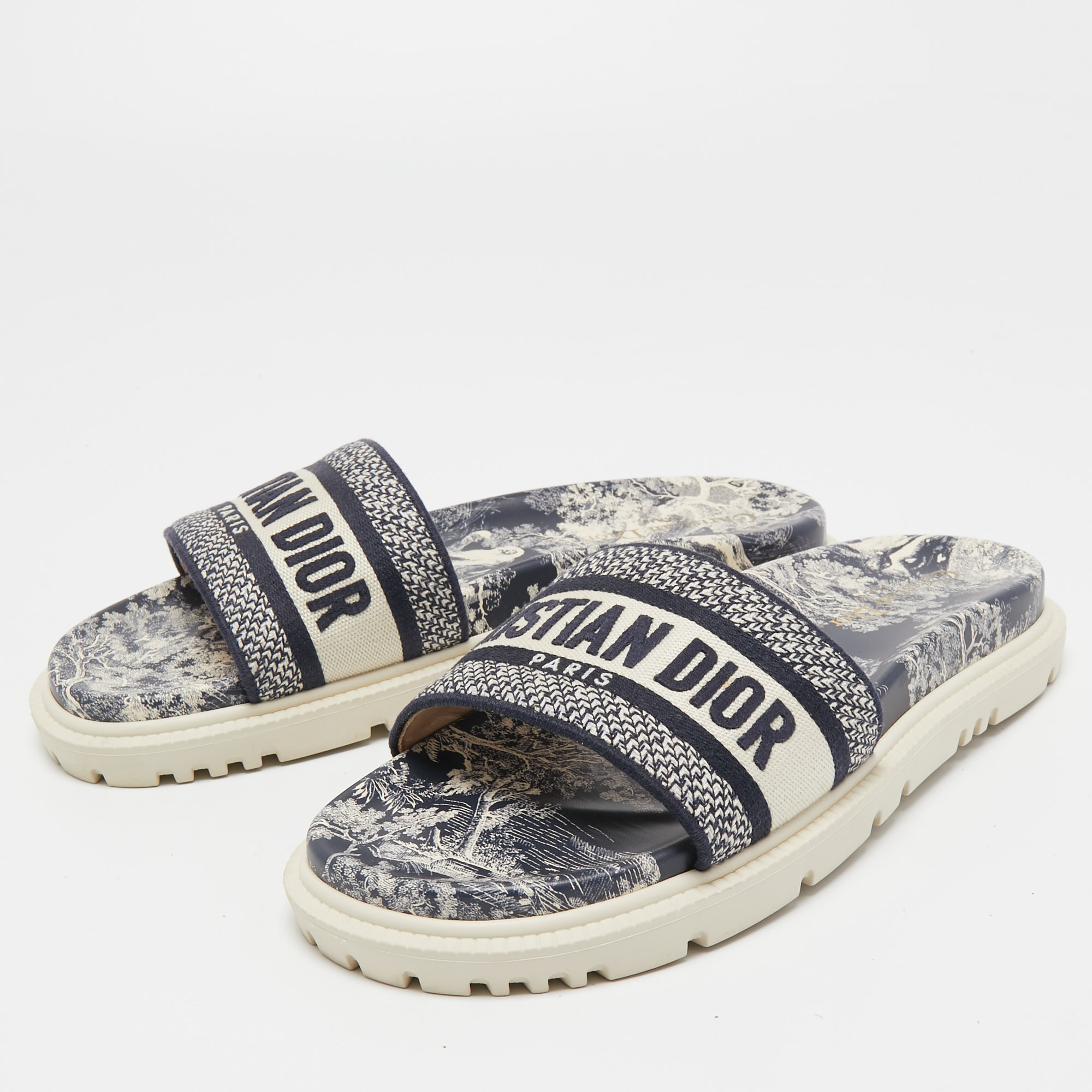 

Dior Blue Embroided Canvas Dway Flat Slides Size